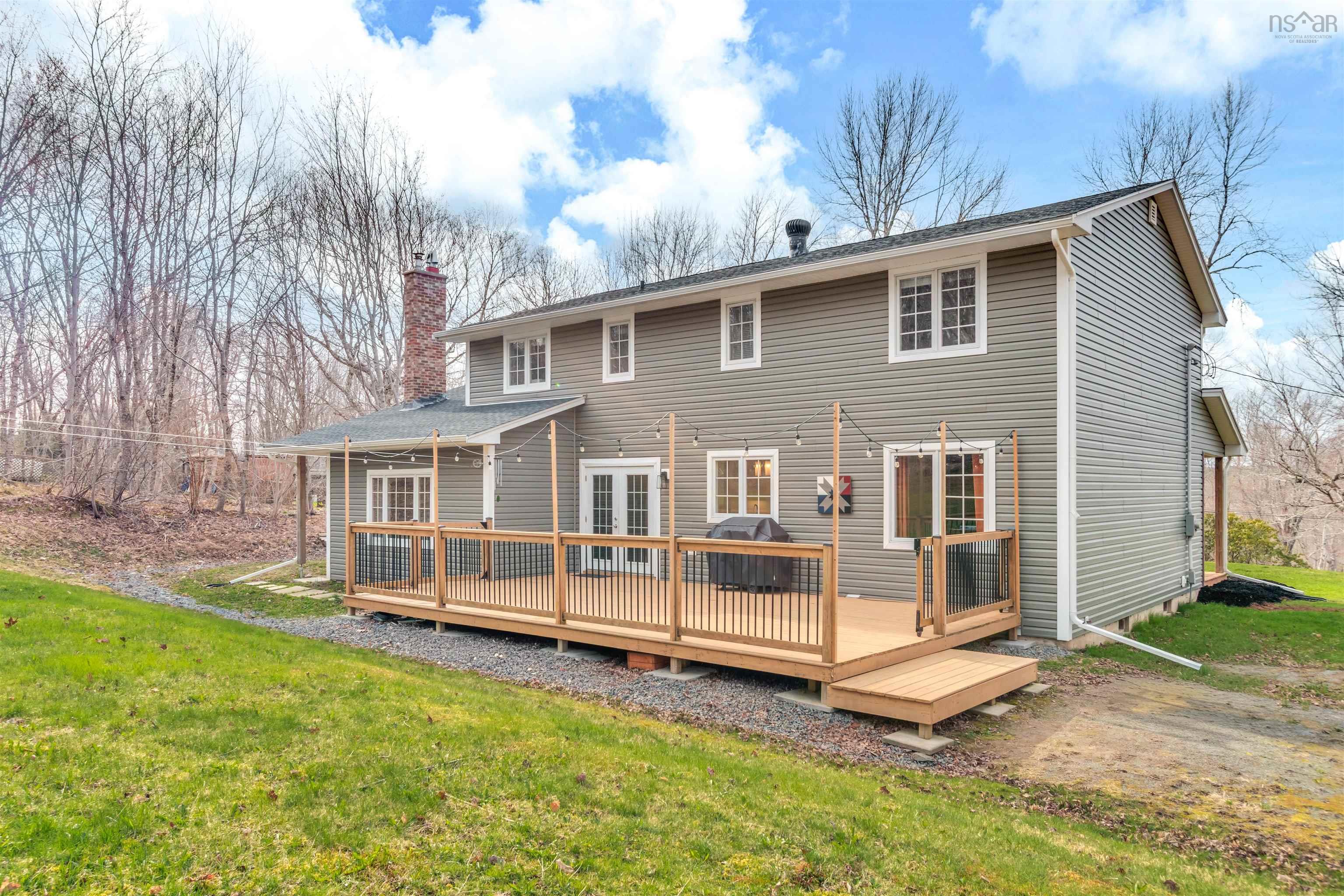 $599,000.00: 8 Pinewood Drive, Lakelands