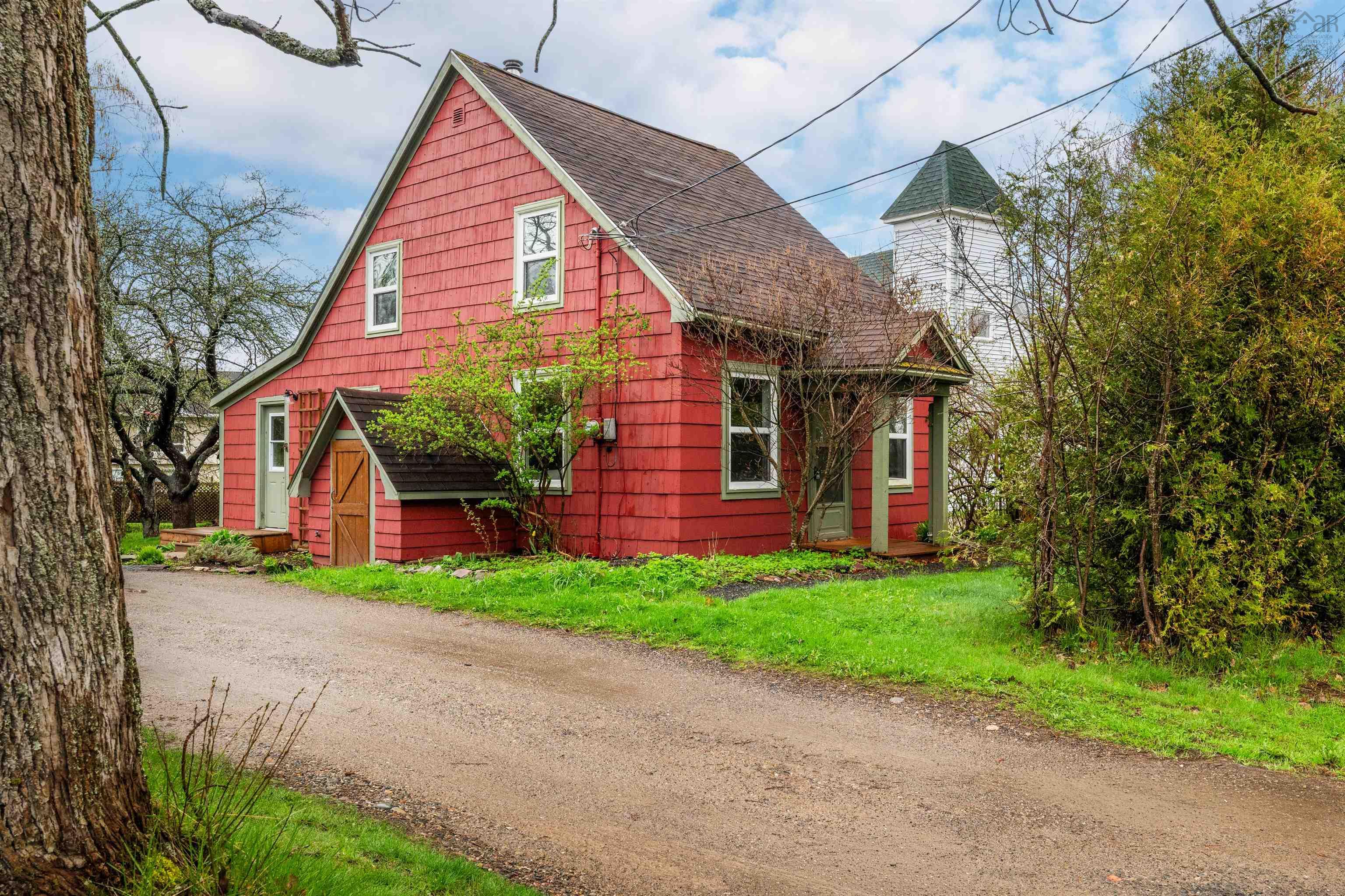 74 Highland Avenue, Wolfville, NS (MLS® 202610306) | Wolfville Real Estate | RE/MAX Halifax