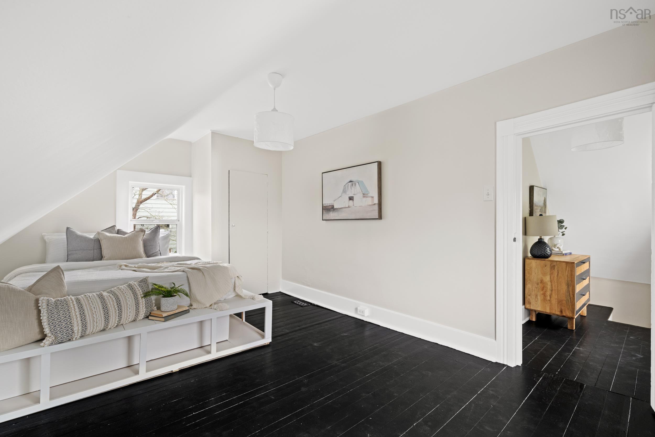 $399,900.00: 74 Highland Avenue, Wolfville