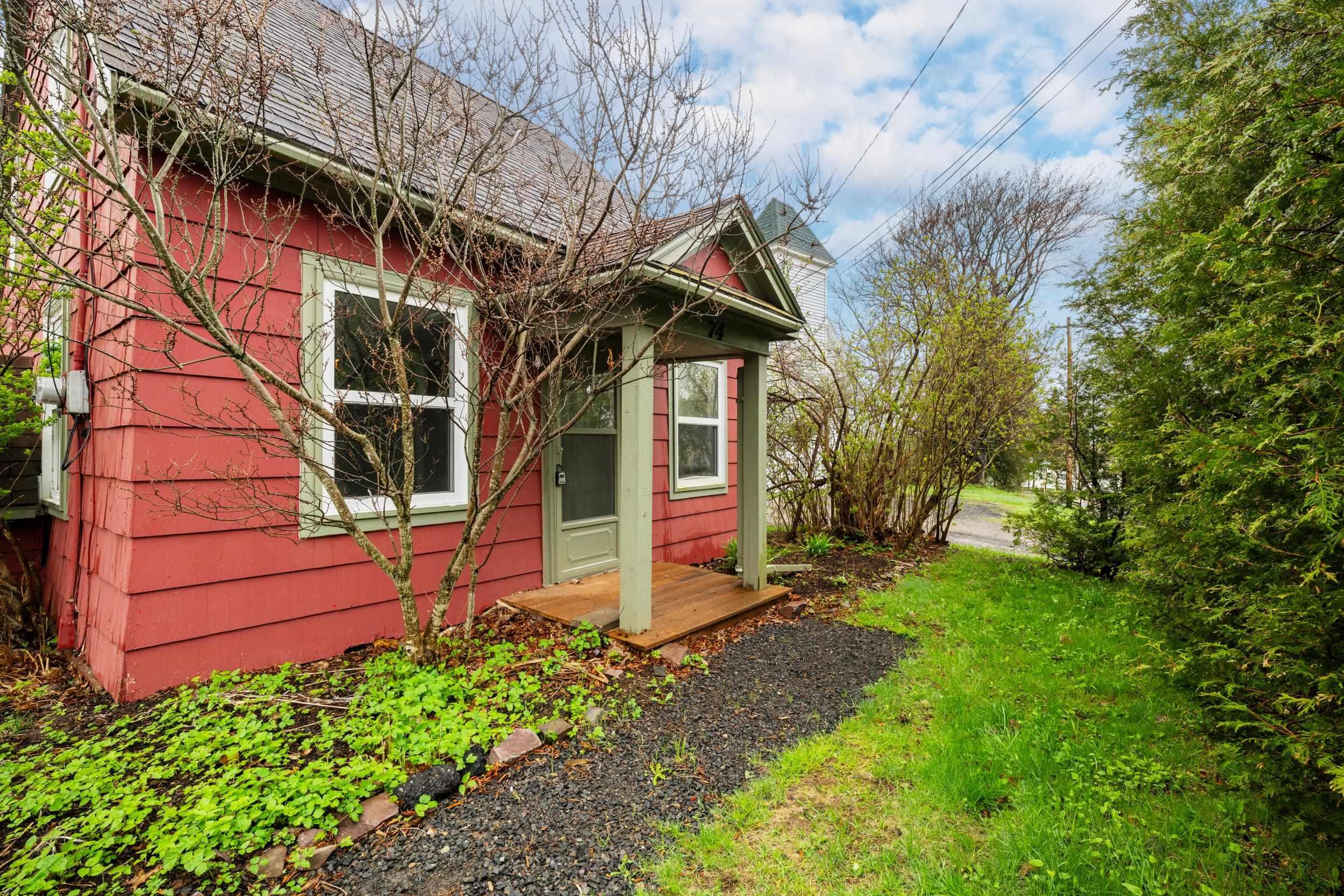 $399,900.00: 74 Highland Avenue, Wolfville