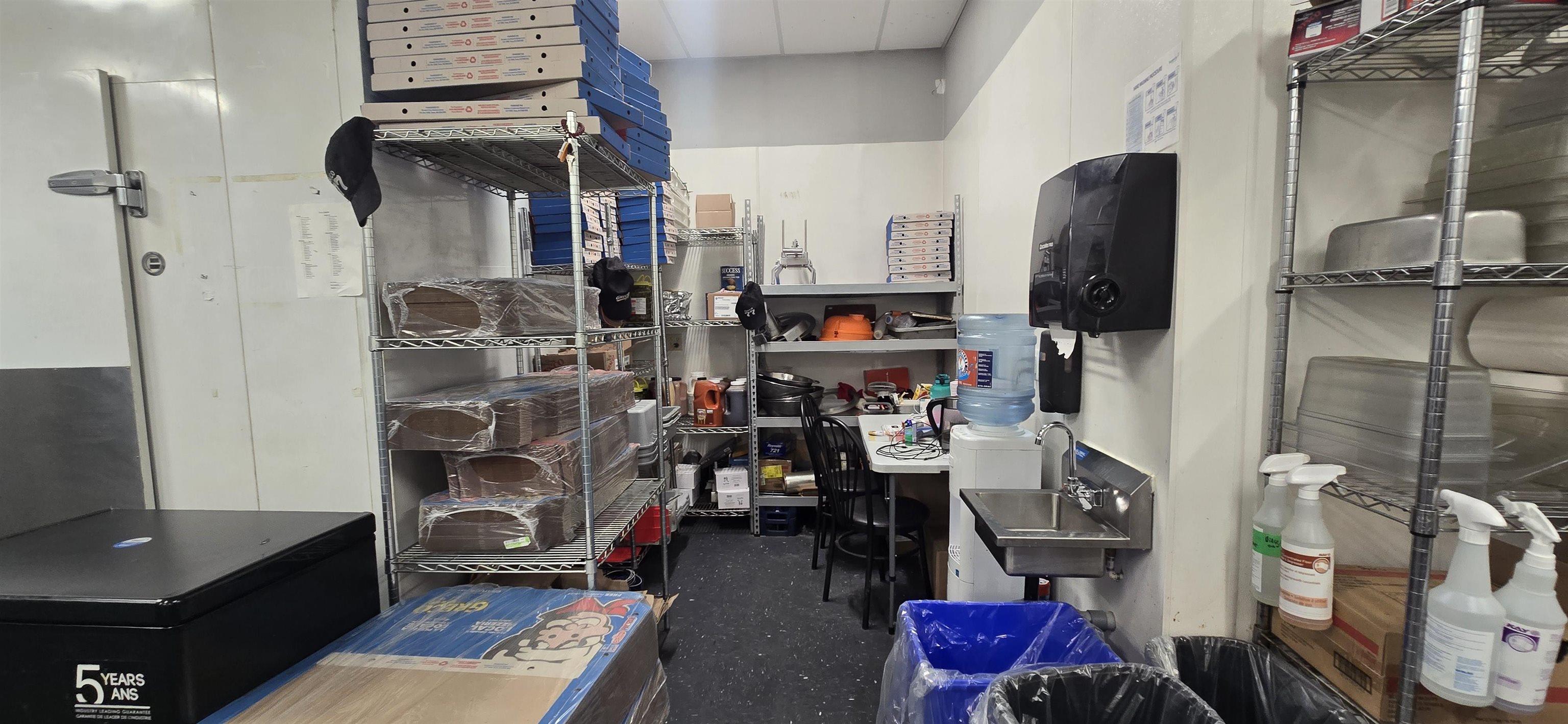 $229,000.00: 2 8927 Commercial Street, New Minas