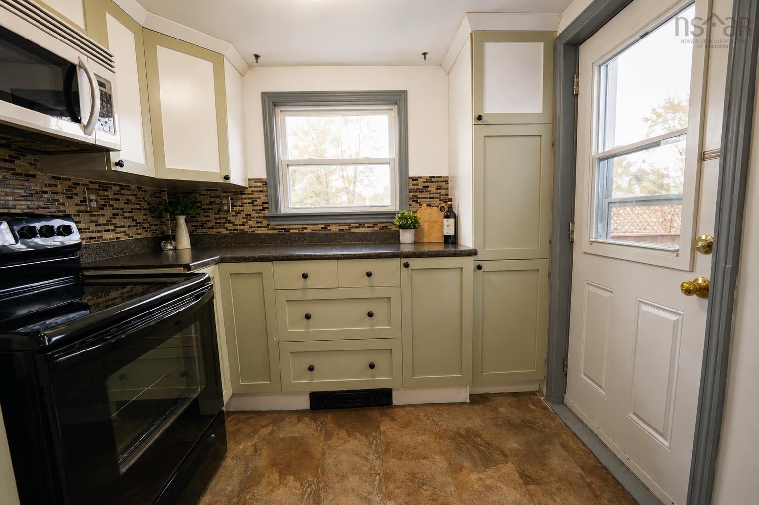 22 Rodney Road, Dartmouth, NS (MLS 202610310)