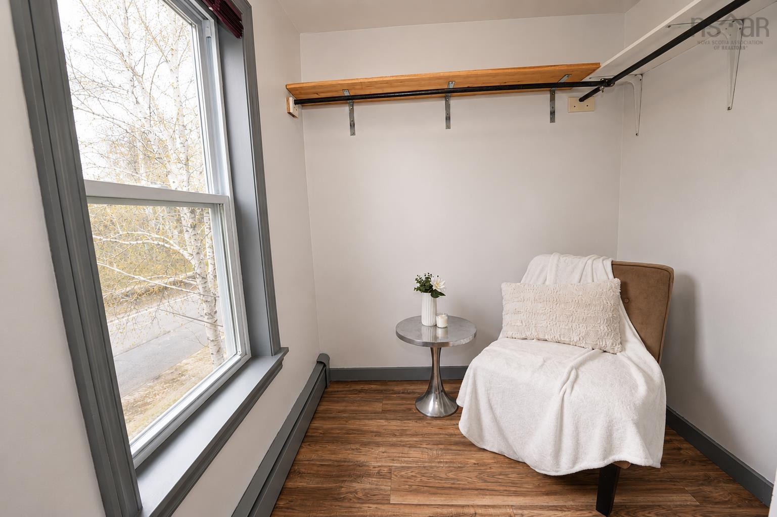 $475,000.00: 22 Rodney Road Road, Dartmouth