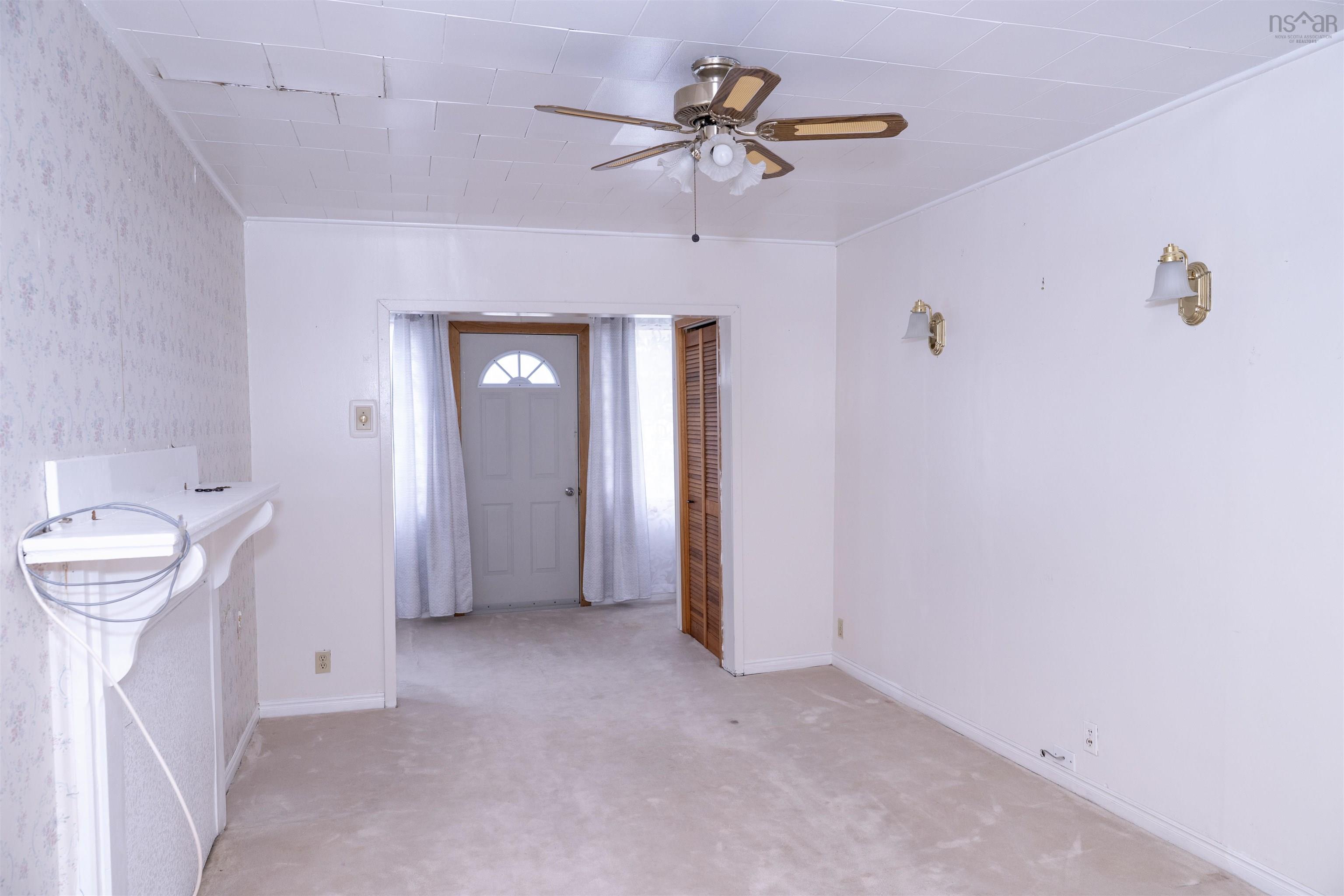 $132,000.00: 308 Lake Road, Glace Bay