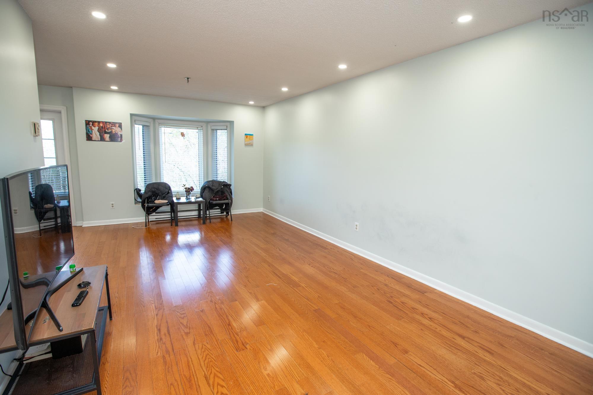302 15 Knightsridge Drive, Halifax, Ns Drive, Rockingham, NS (MLS 202610326)