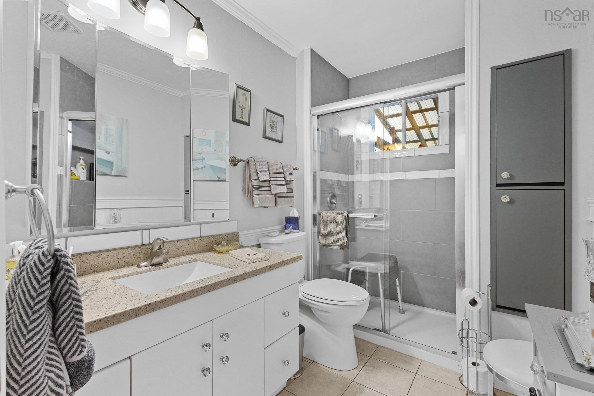$525,000.00: 56 Raymond Drive, Lower Sackville