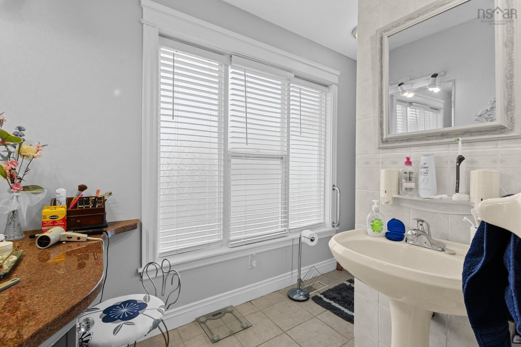 $525,000.00: 56 Raymond Drive, Lower Sackville