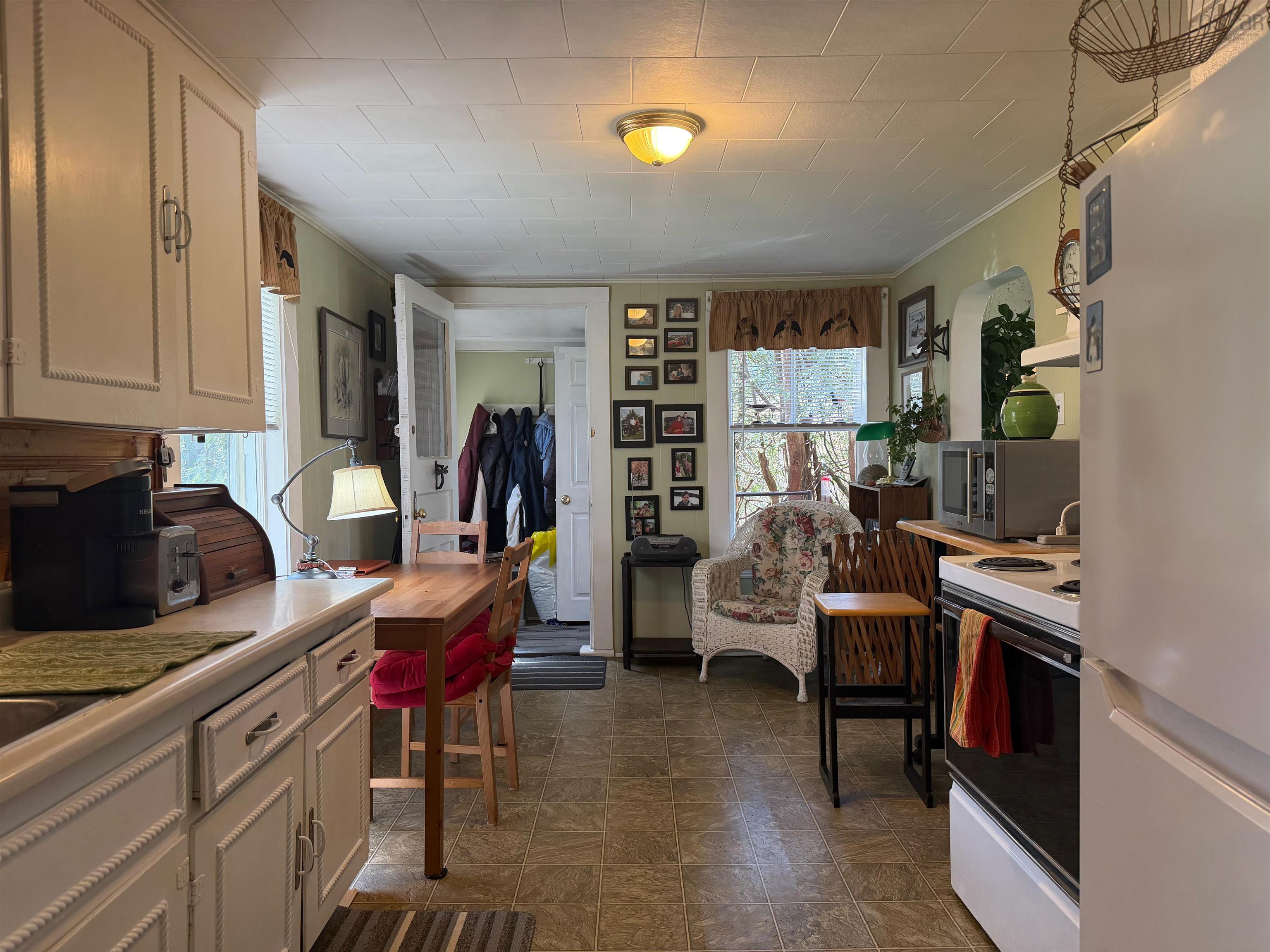 $219,500.00: 42 Main Shore Road, Milton Highlands