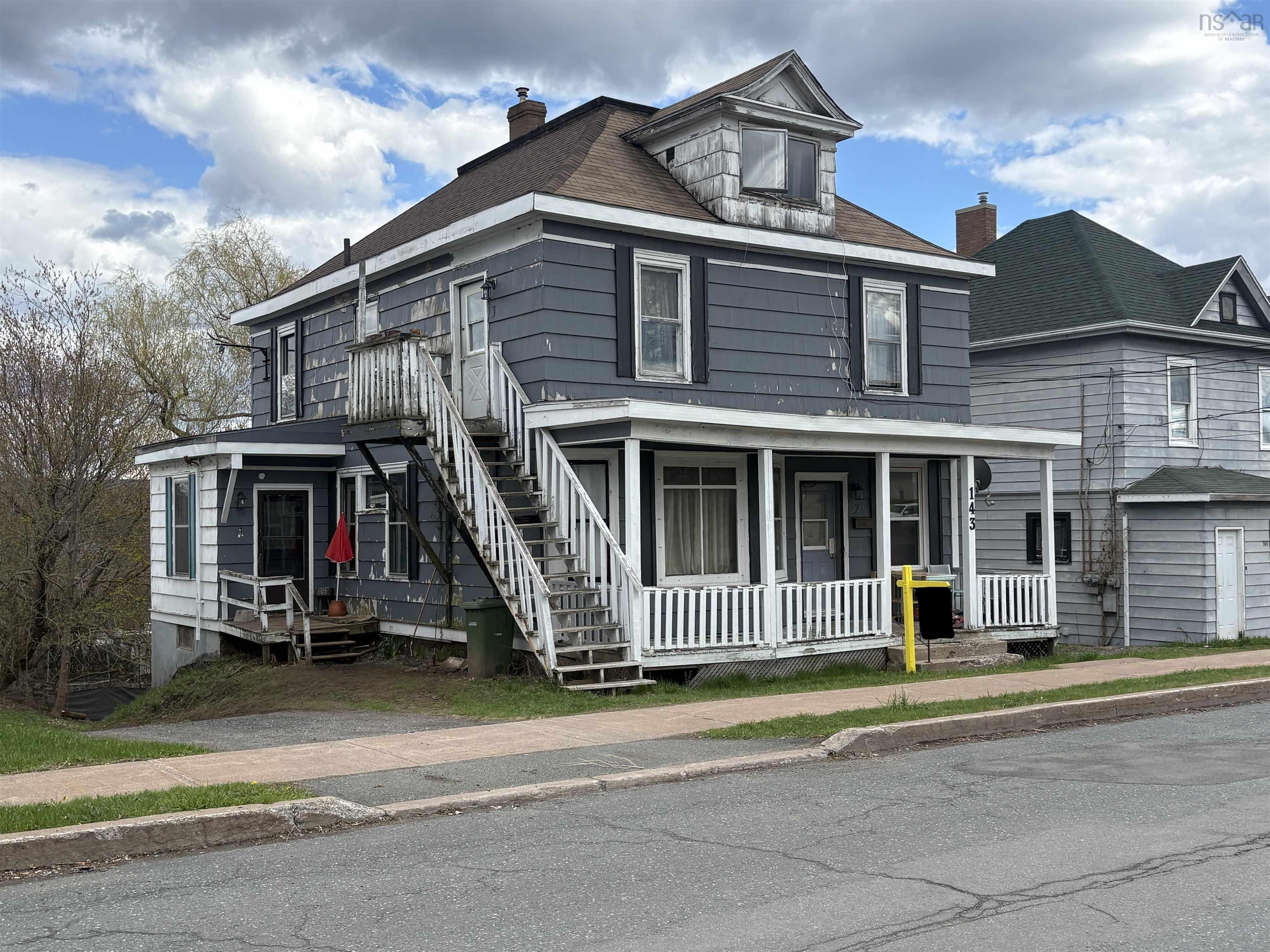 $274,900.00: 143 MacKay Street, Stellarton