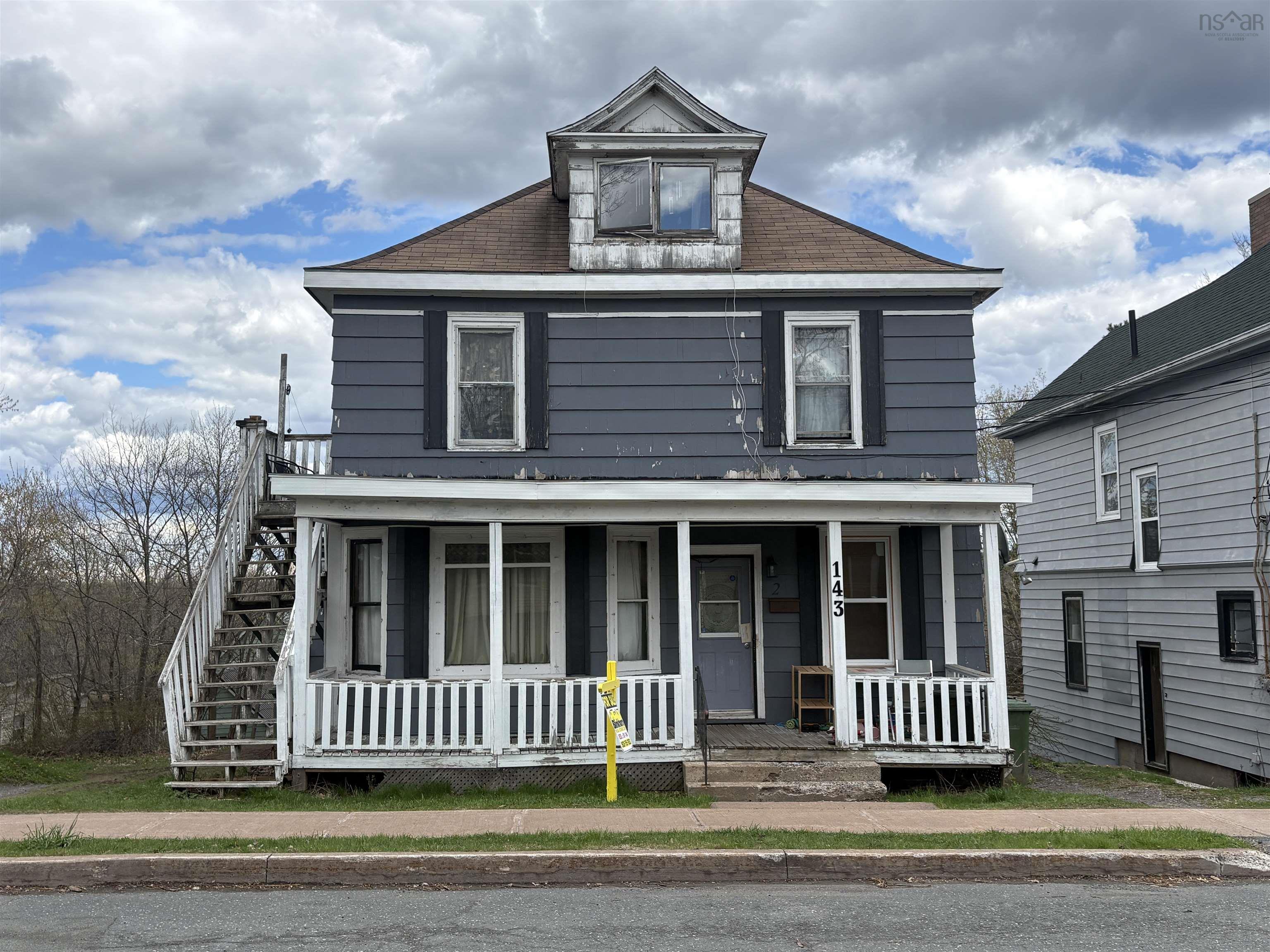 $274,900.00: 143 MacKay Street, Stellarton