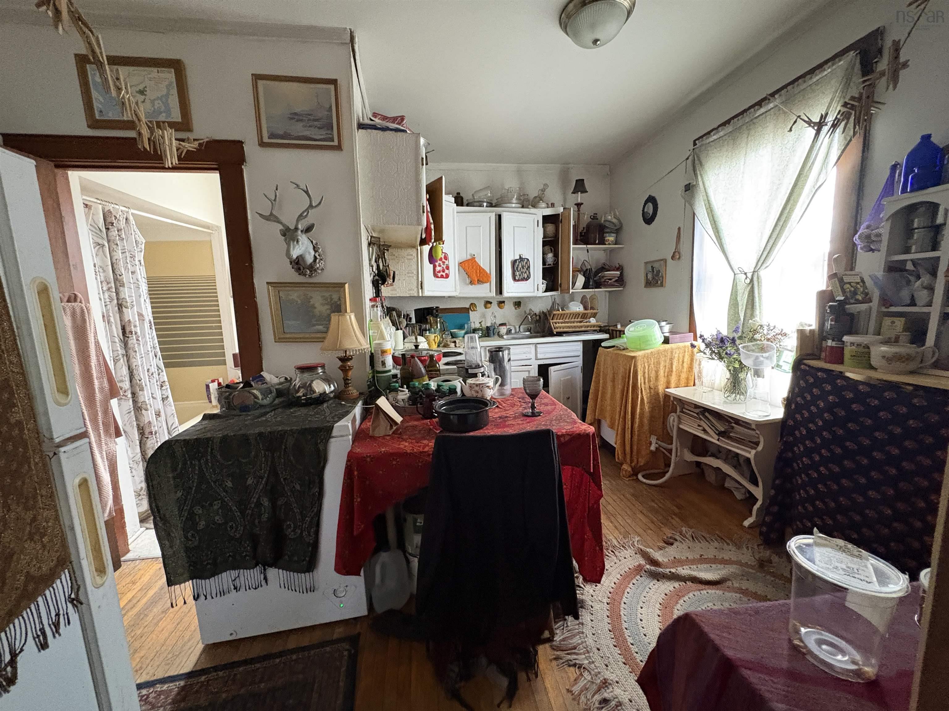 $274,900.00: 143 MacKay Street, Stellarton