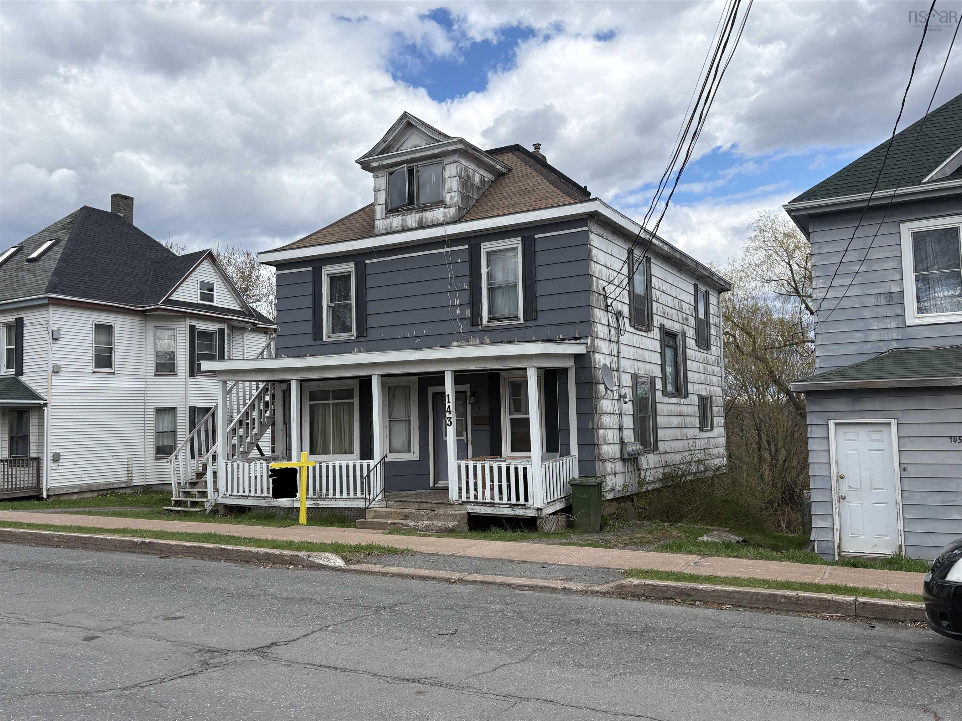 $274,900.00: 143 MacKay Street, Stellarton