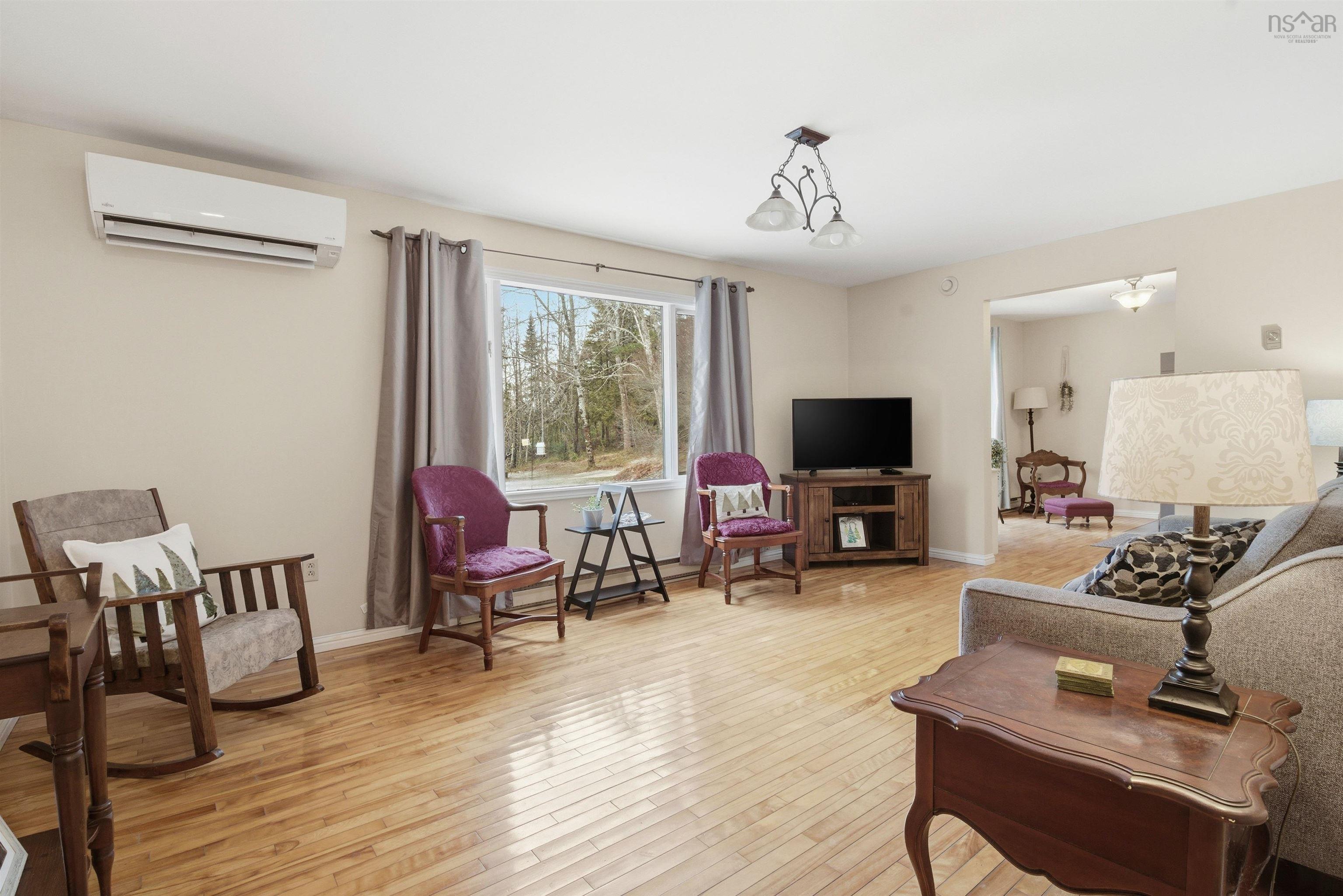 $519,900.00: 44 Lakewood Drive Extension, Brooklyn