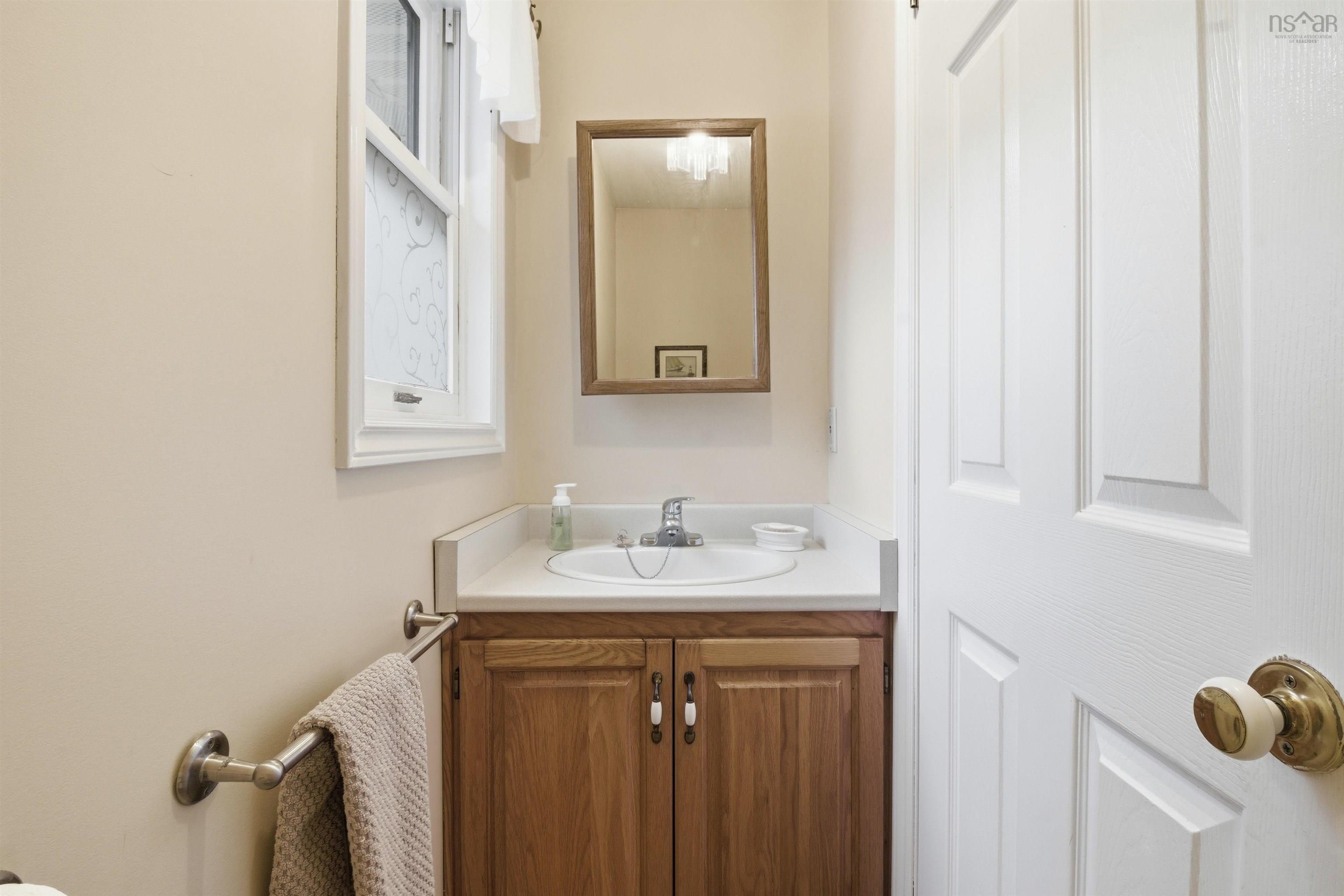 $519,900.00: 44 Lakewood Drive Extension, Brooklyn