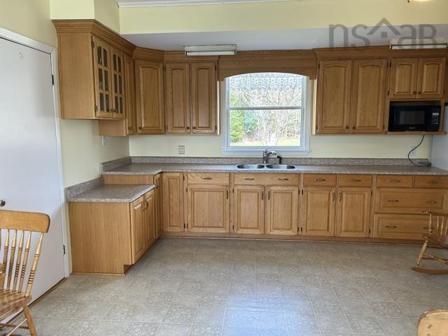 $279,900.00: 7613 Highway 215, Cambridge