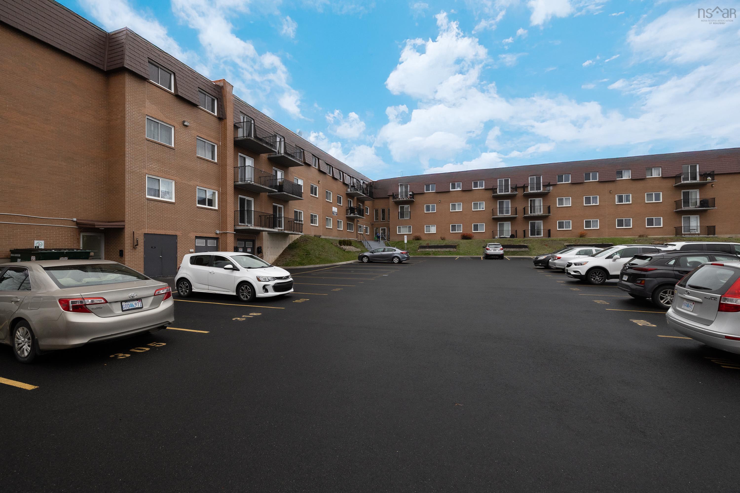111 7 Jamieson Street, Dartmouth, NS (MLS 202610350)