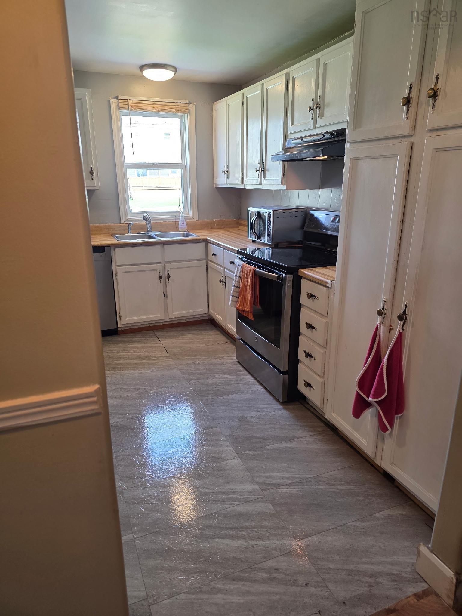 $259,900.00: 26 Highway 215, Shubenacadie