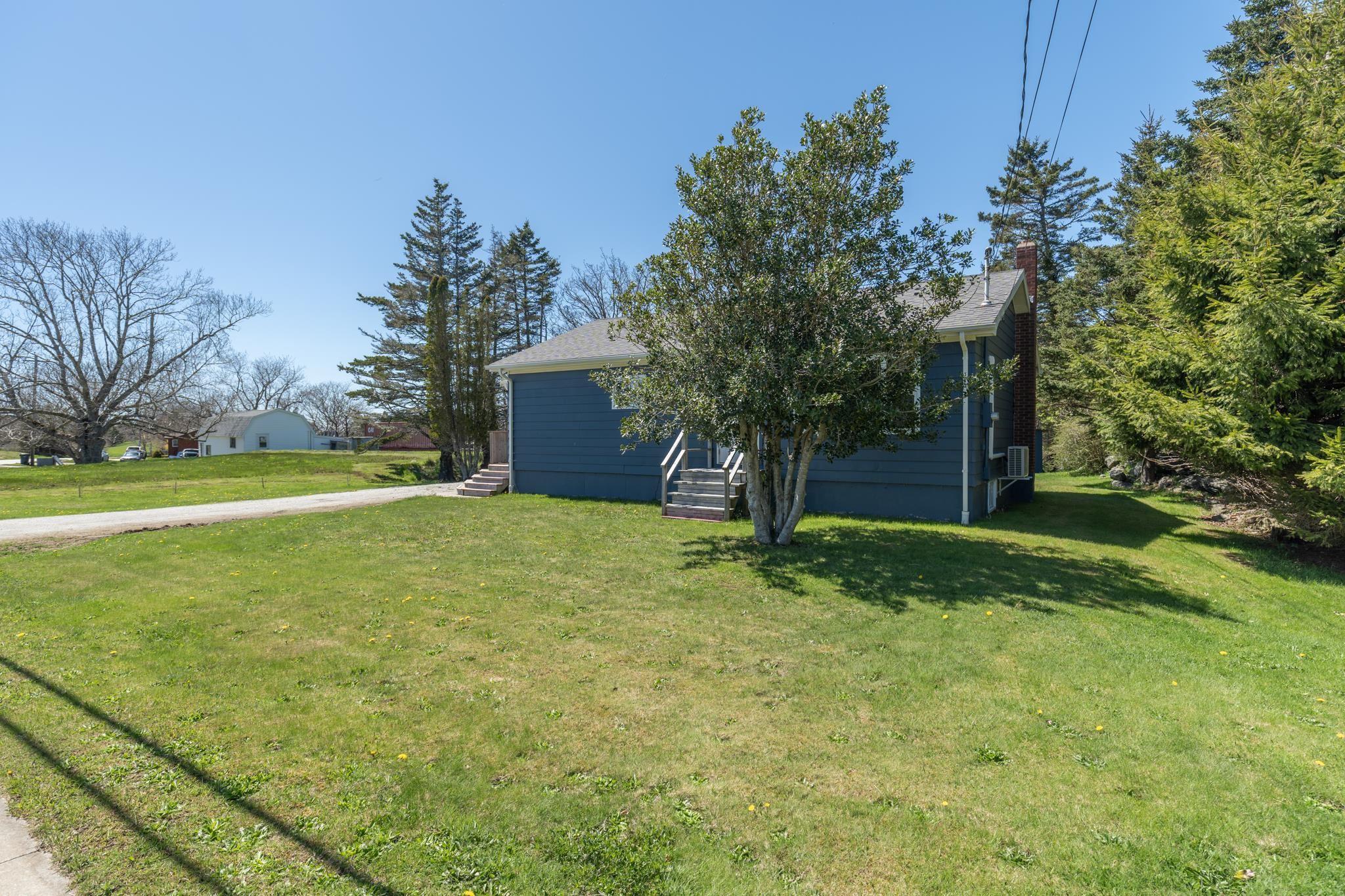 $289,000.00: 20 Highway 304, Milton Highlands