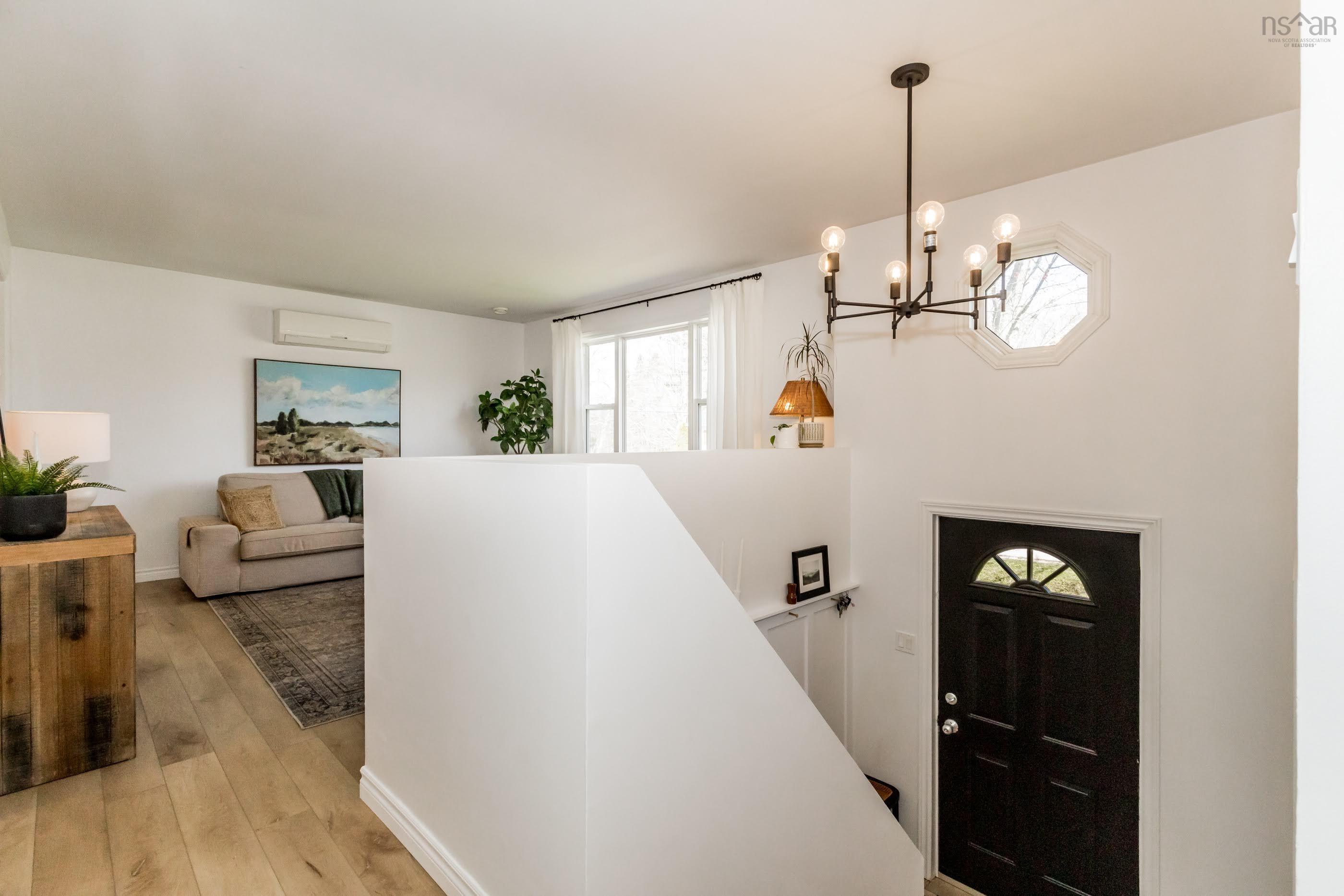$415,000.00: 53 Sunset Drive, Kingston