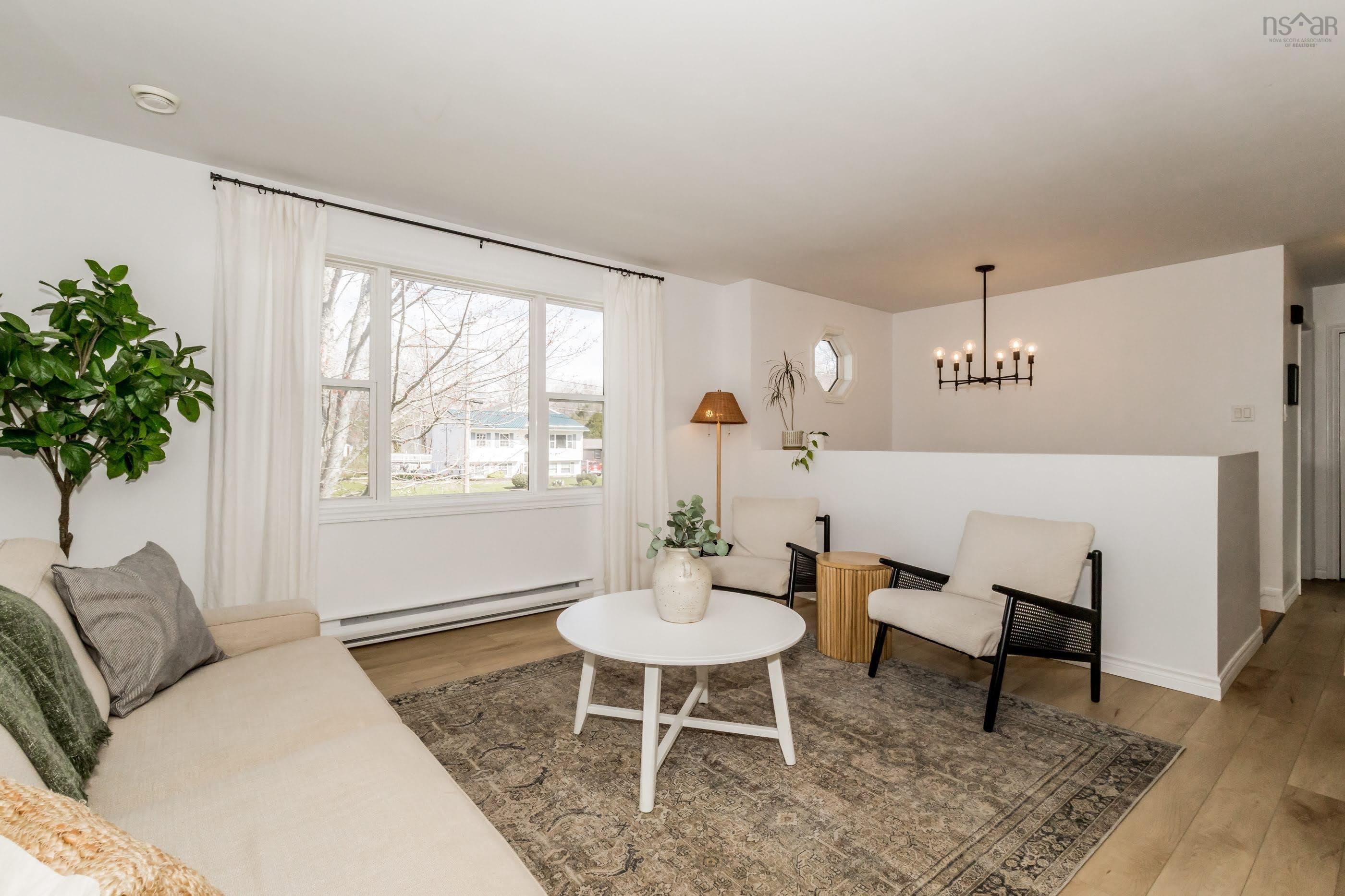 $415,000.00: 53 Sunset Drive, Kingston