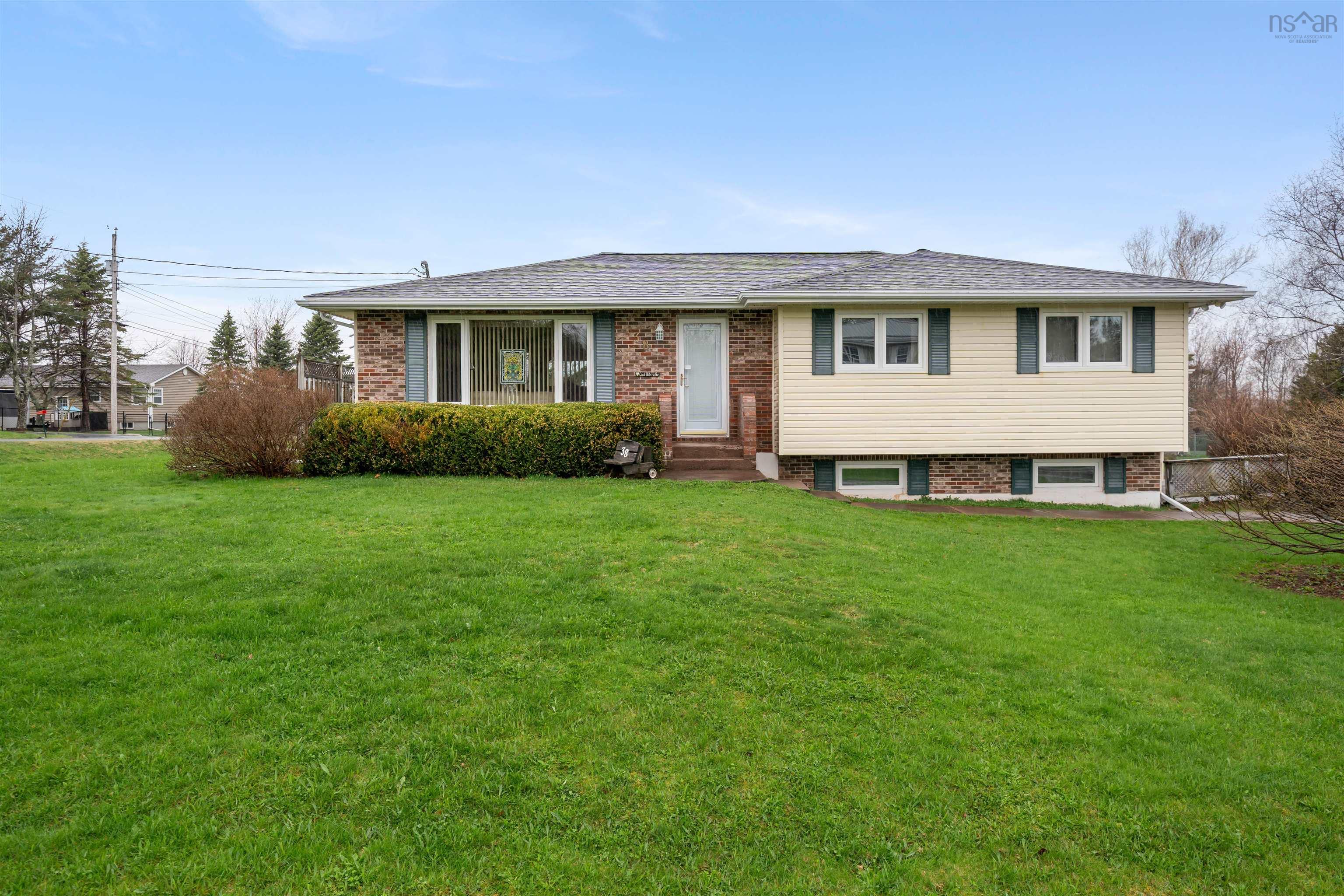 $375,000.00: 38 Oakridge Terrace, Pictou