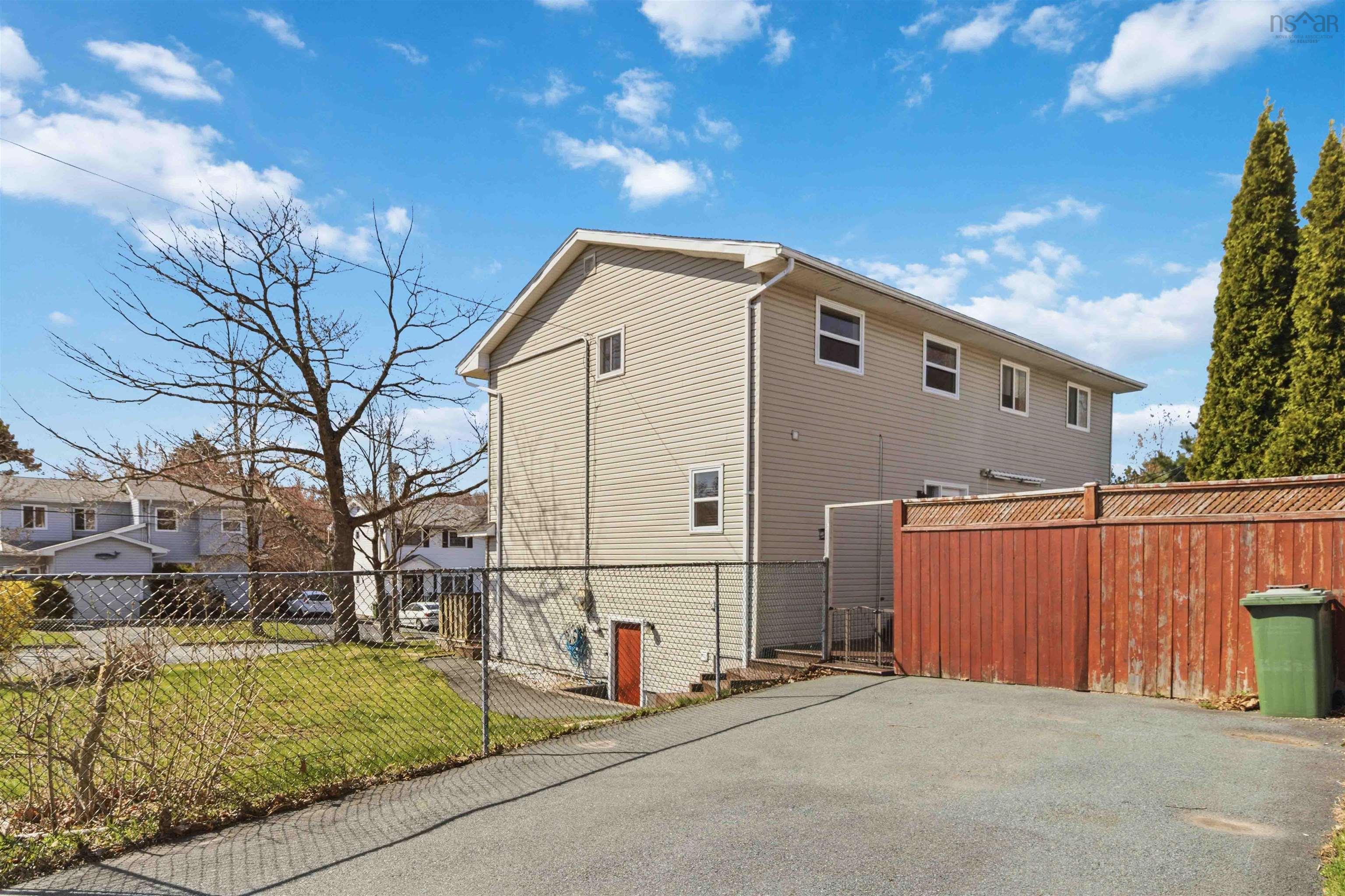 $439,000.00: 16 Theakston Avenue, Halifax
