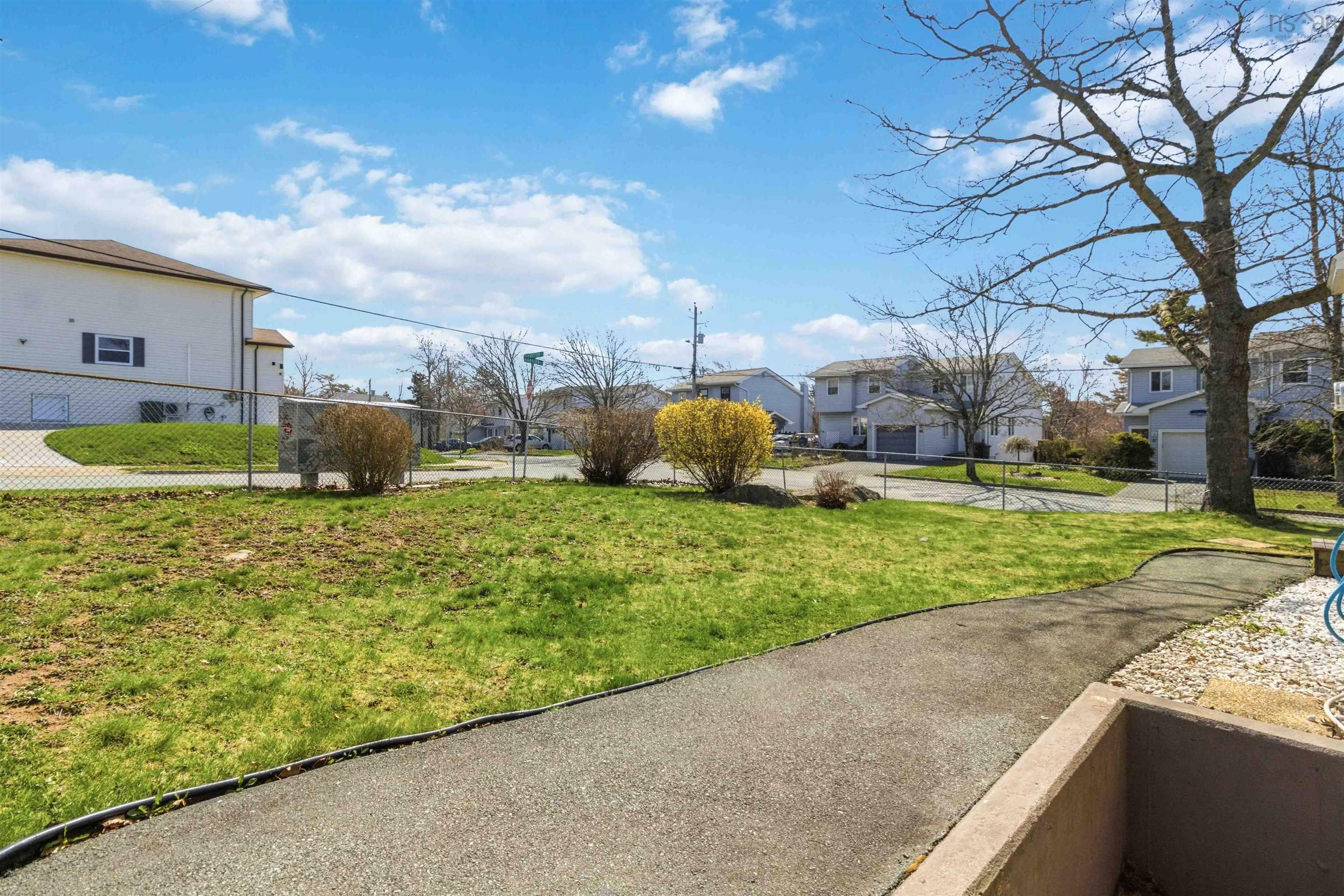 $439,000.00: 16 Theakston Avenue, Halifax