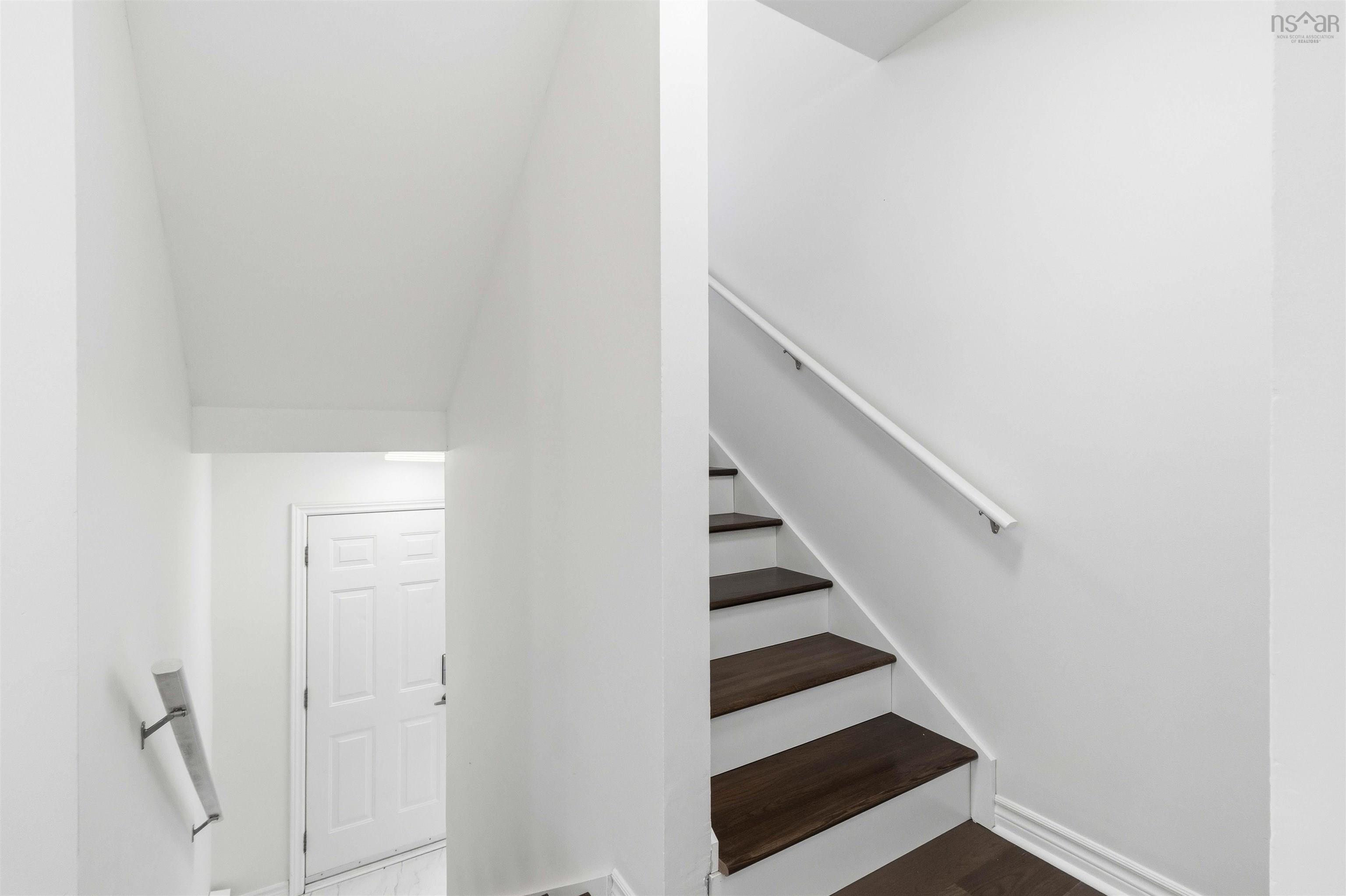 $469,900.00: 41A Mountain Avenue, Dartmouth