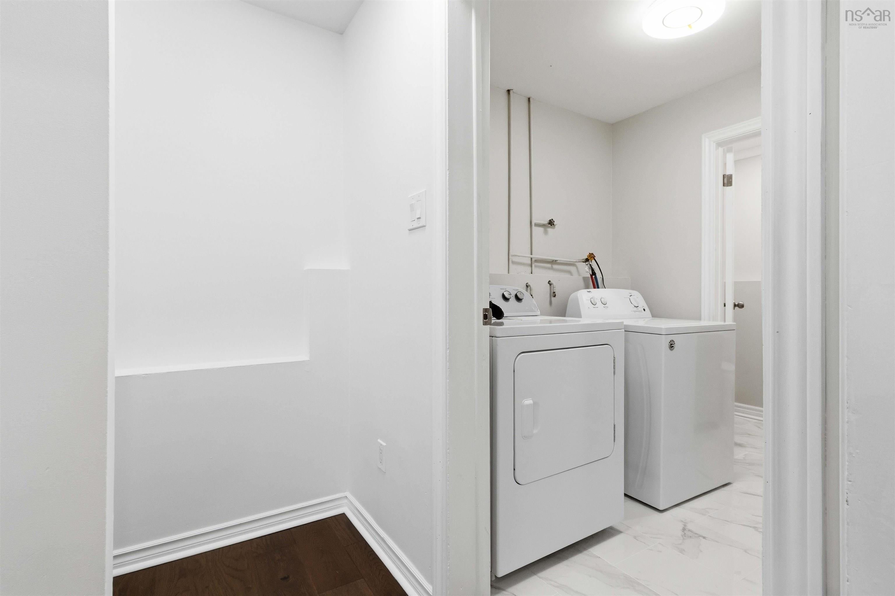 $469,900.00: 41A Mountain Avenue, Dartmouth