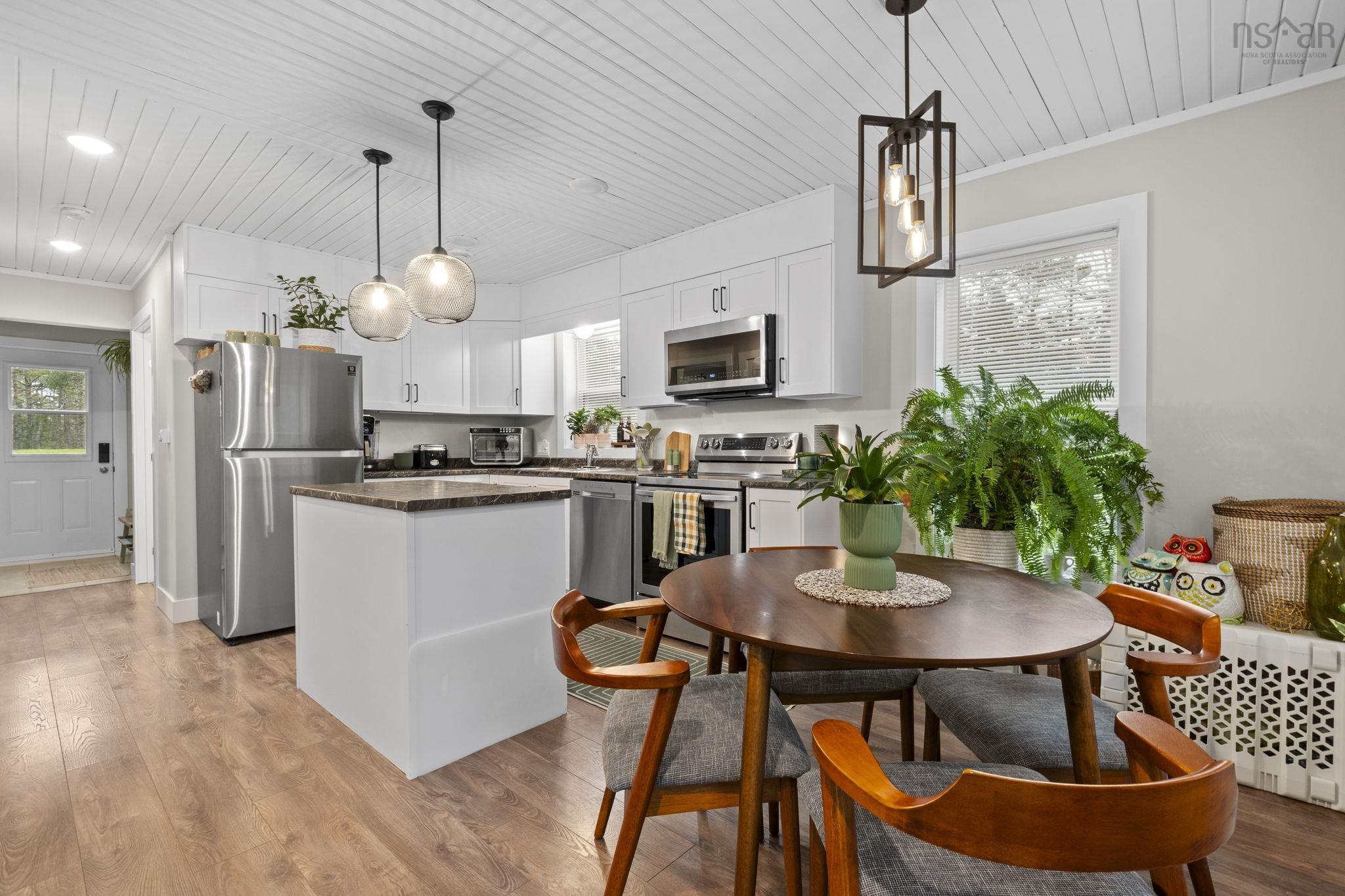 $524,900.00: 52 273 Meek Arm Trail, Mount Uniacke