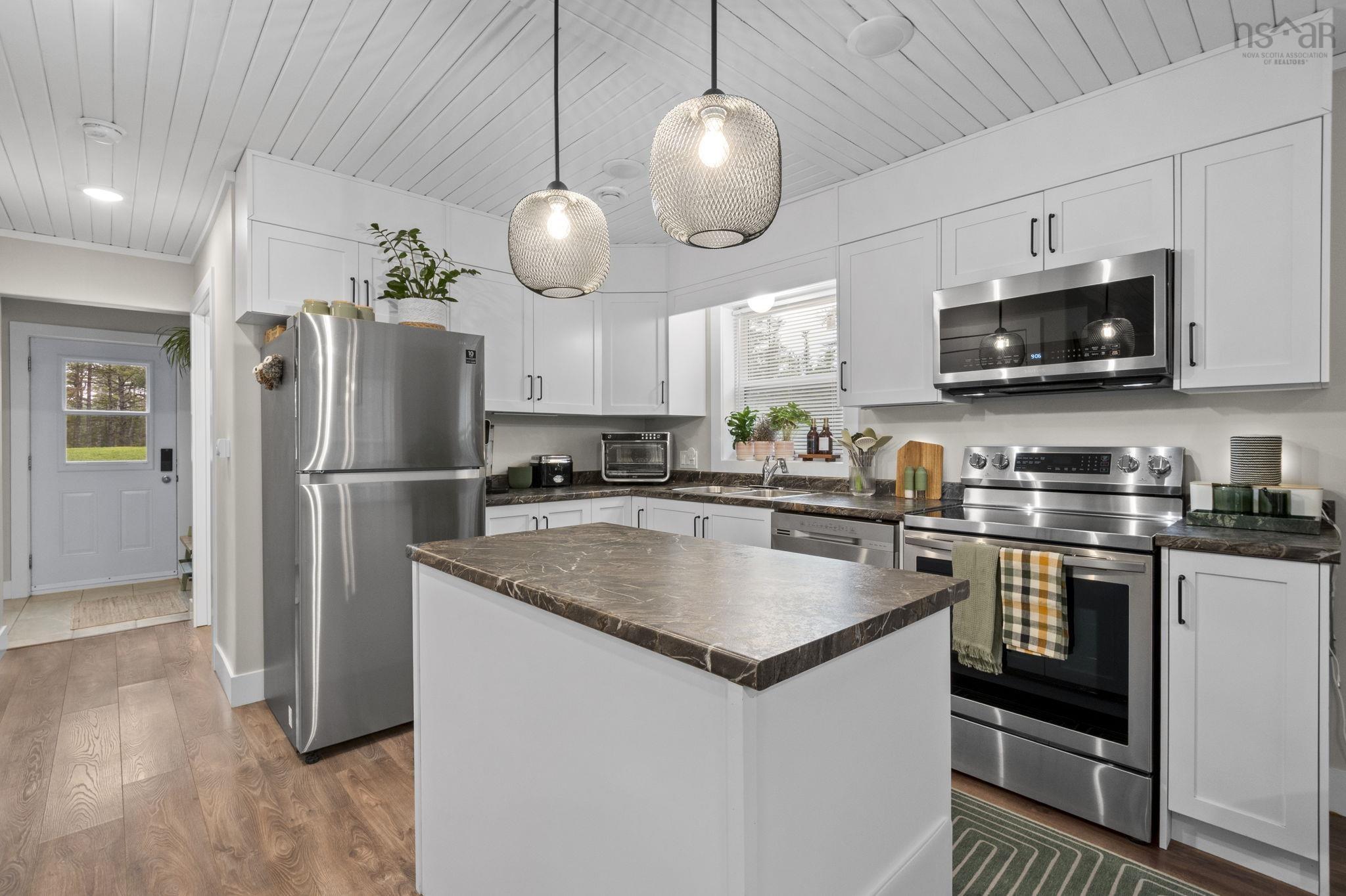 $524,900.00: 52 273 Meek Arm Trail, Mount Uniacke