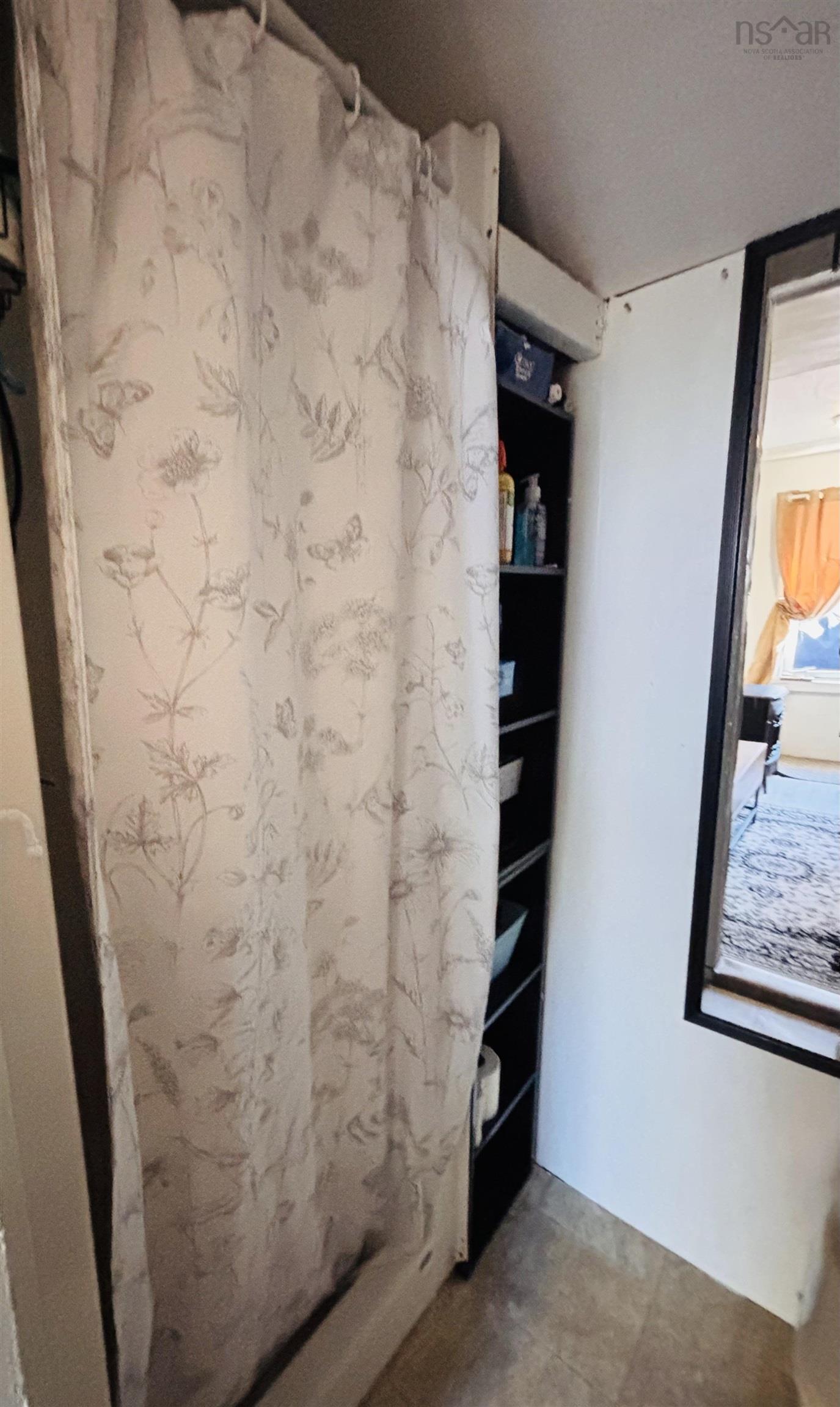 $140,000.00: 210 Poplar Drive, New Russell