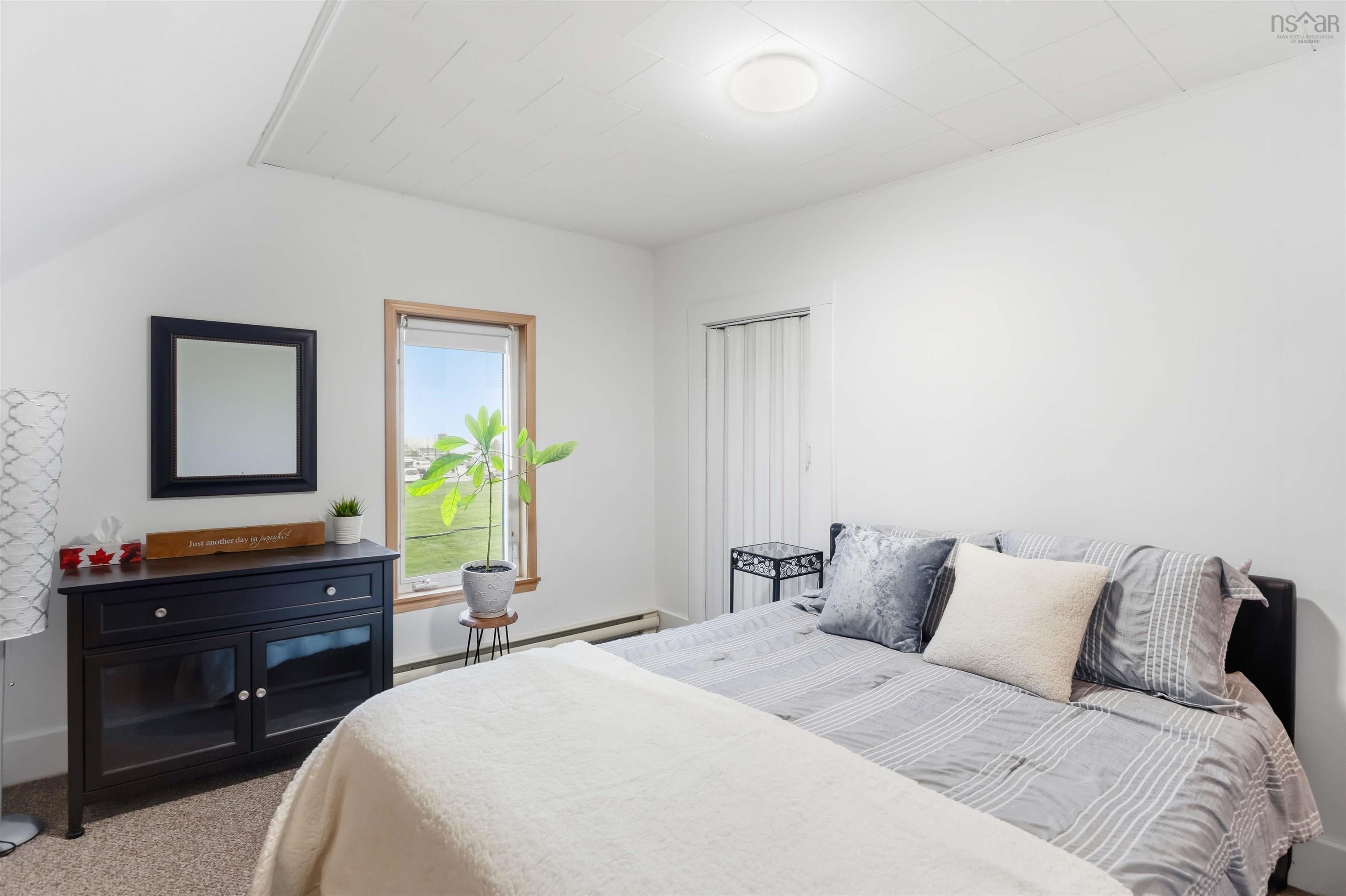 $375,000.00: 3662 Highway 1, St. Bernard