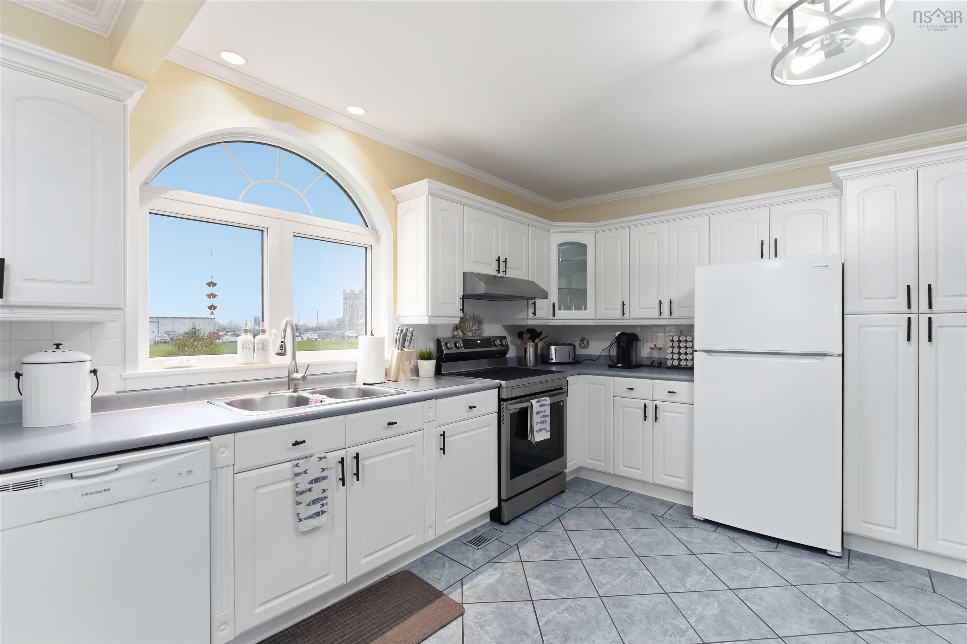 $375,000.00: 3662 Highway 1, St. Bernard