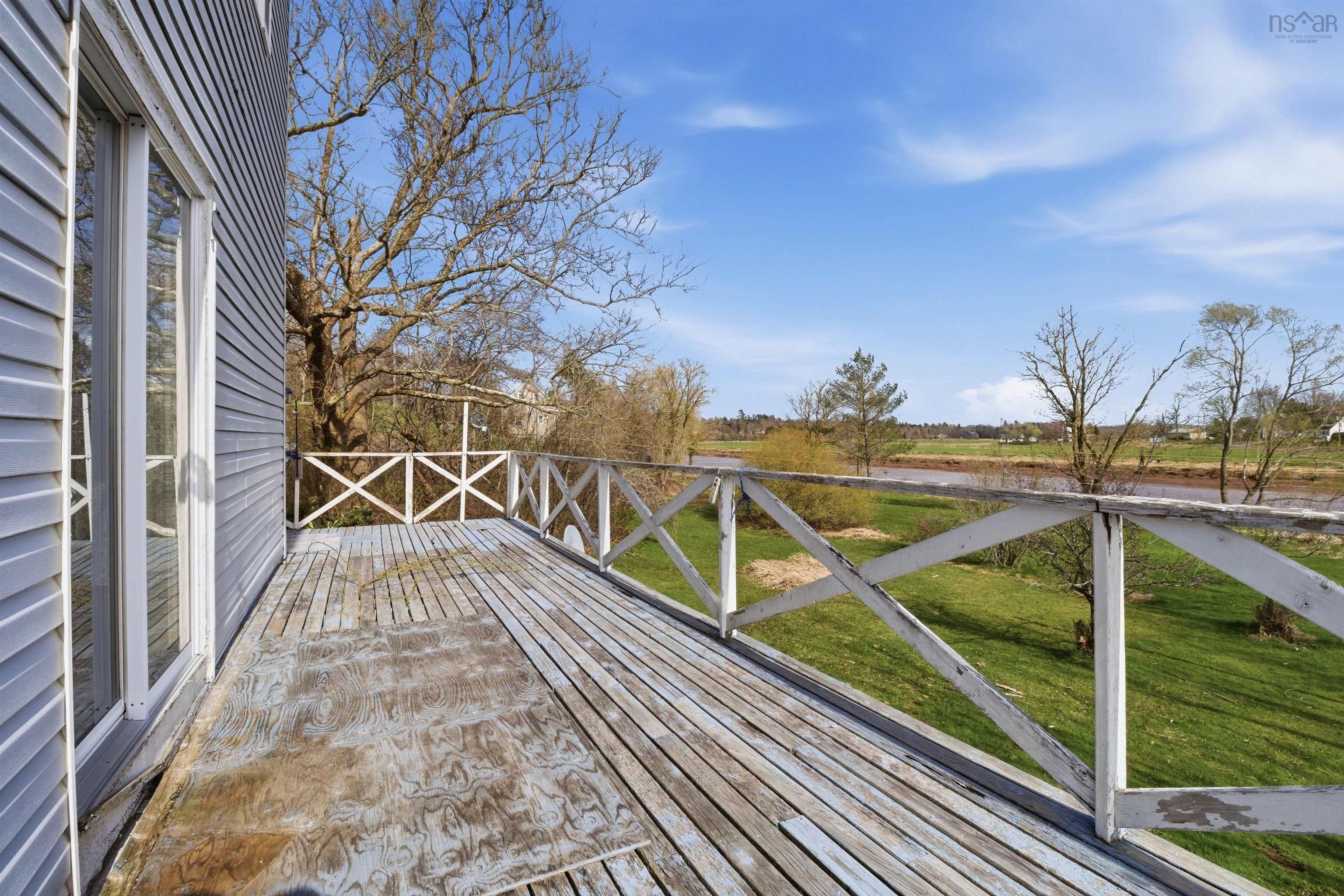 $449,900.00: 2059 HWY 224, Shubenacadie East