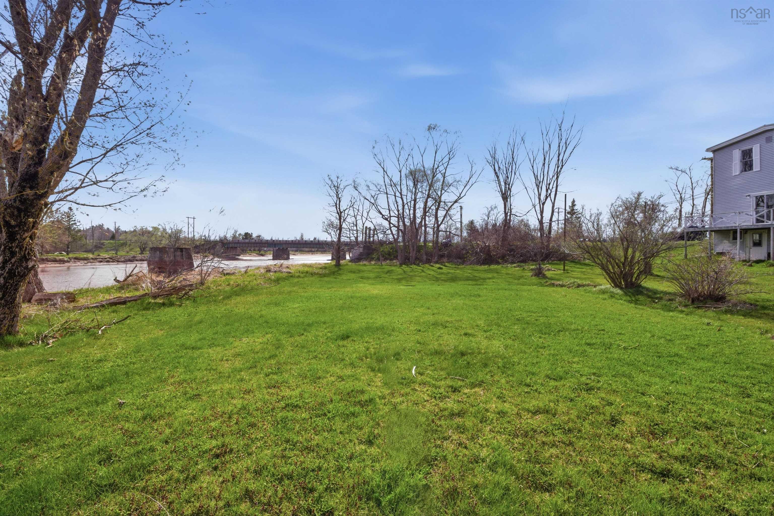 $449,900.00: 2059 HWY 224, Shubenacadie East