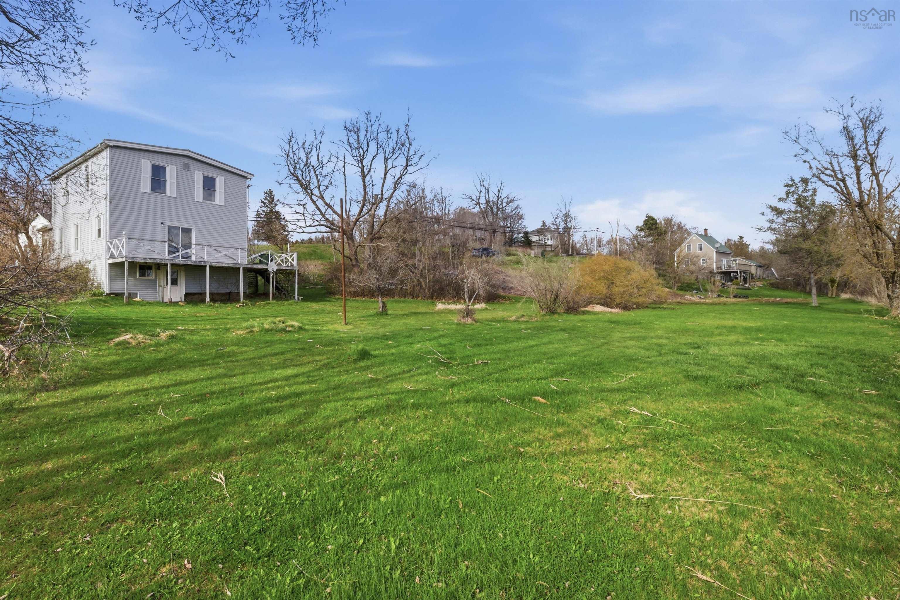$449,900.00: 2059 HWY 224, Shubenacadie East