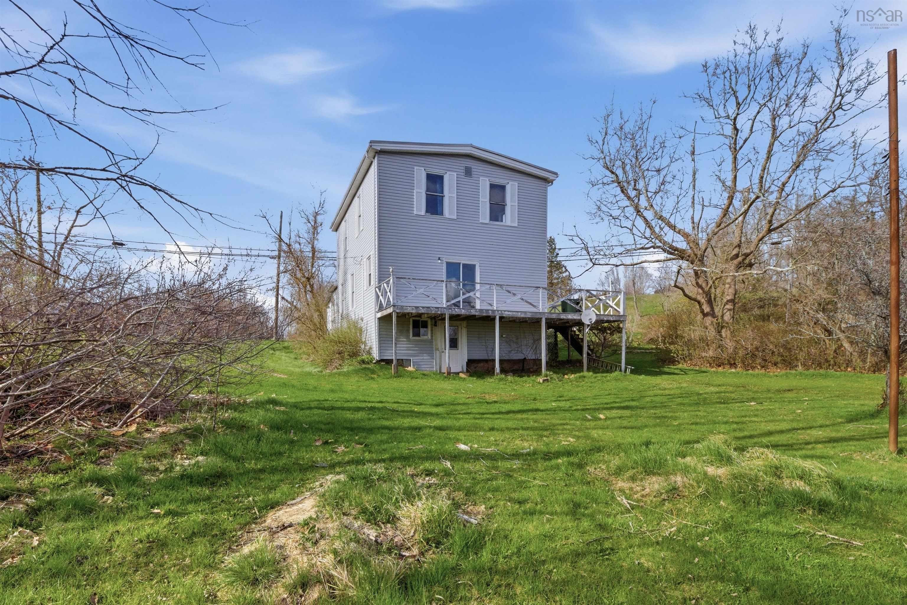 $449,900.00: 2059 HWY 224, Shubenacadie East