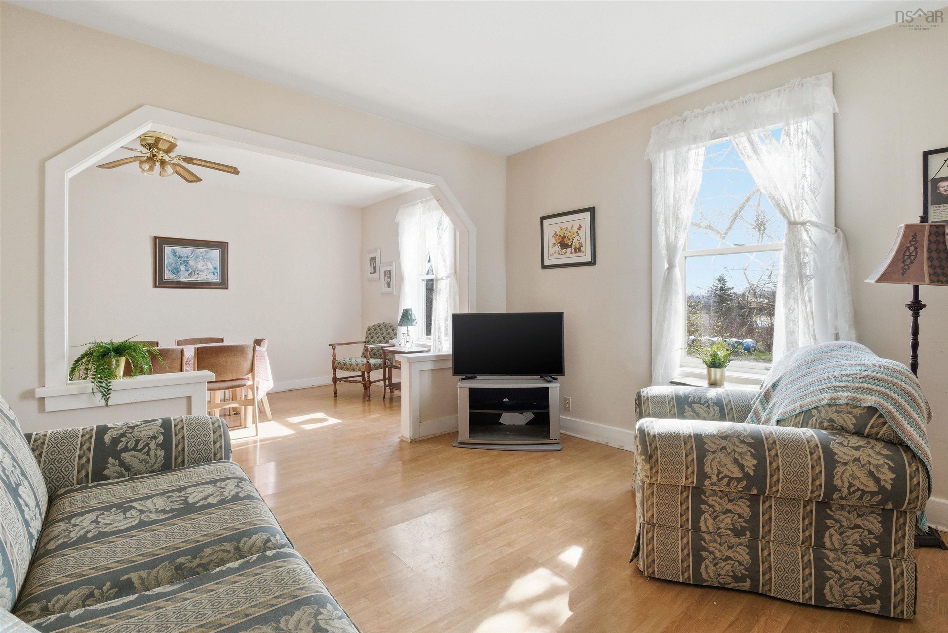 $449,900.00: 2059 HWY 224, Shubenacadie East