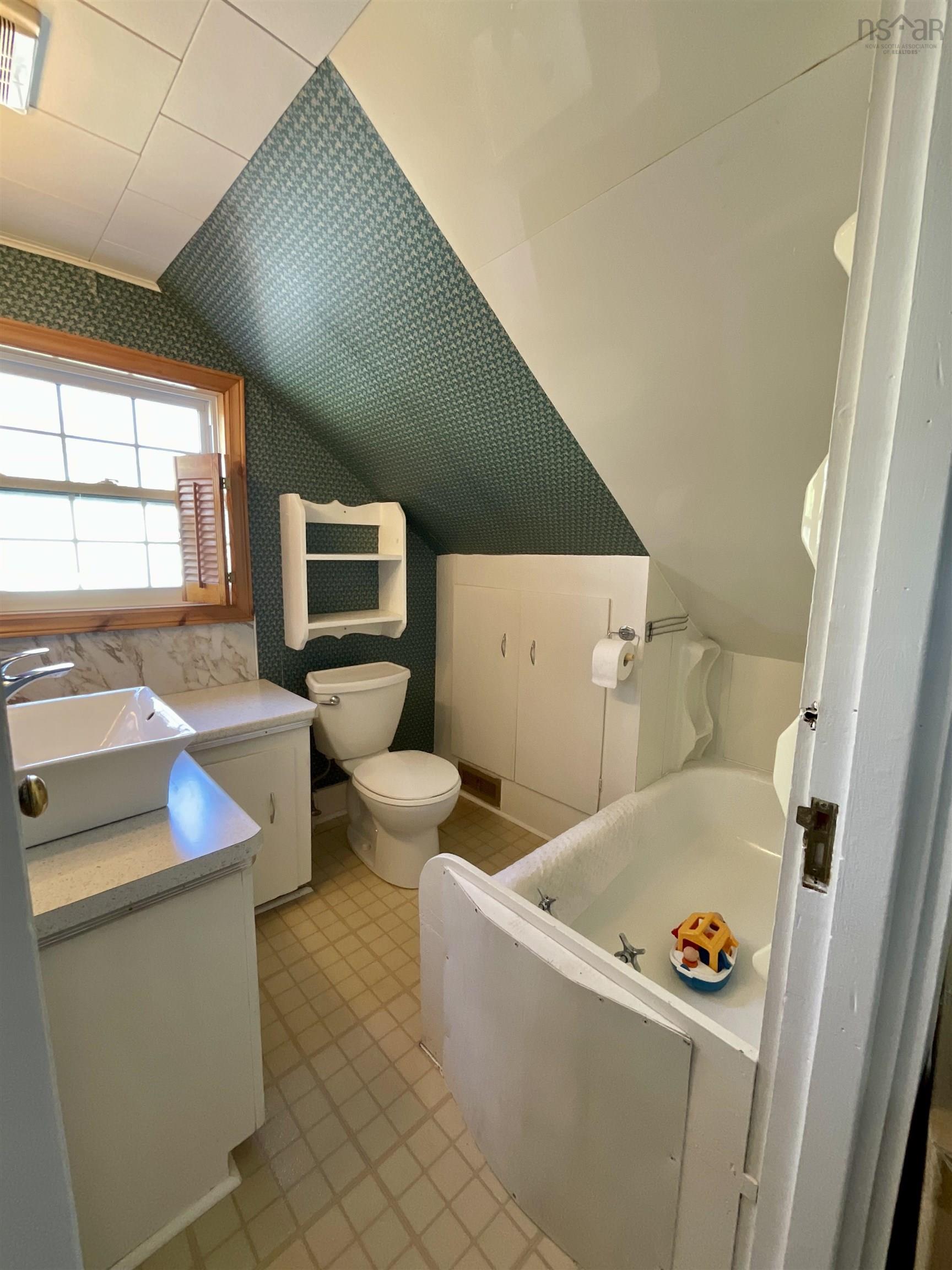 $449,000.00: 202 White Point Road, Liverpool