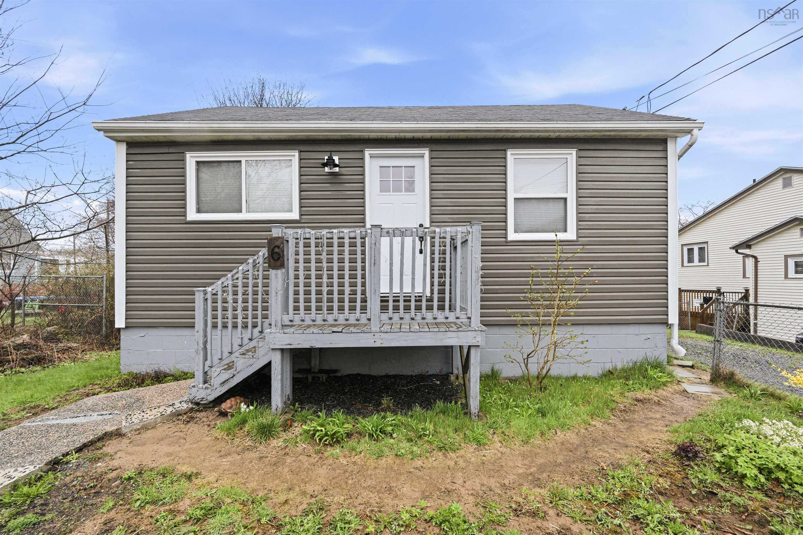 $380,000.00: 6 Sylvia Avenue, Halifax
