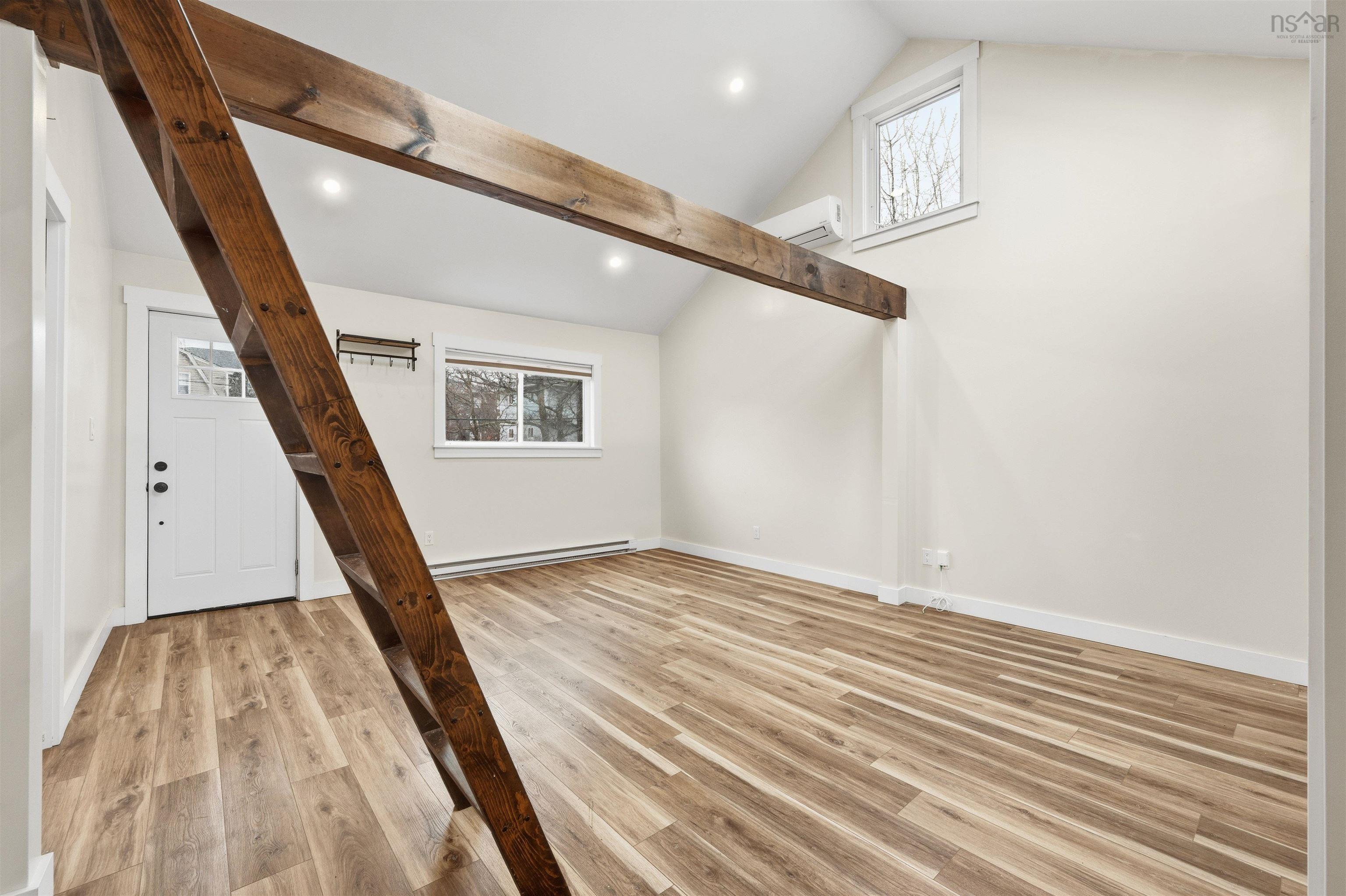 $380,000.00: 6 Sylvia Avenue, Halifax