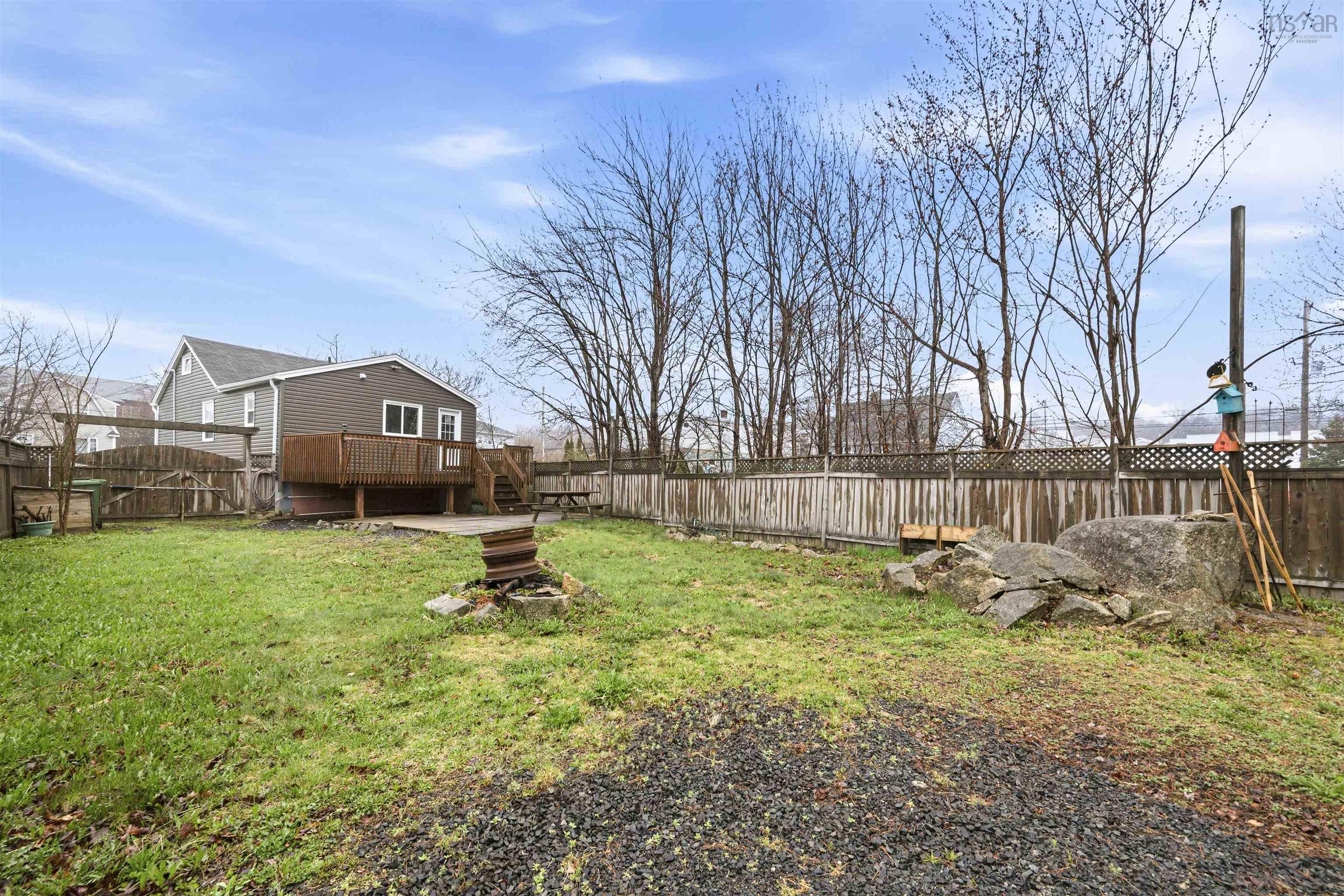 $380,000.00: 6 Sylvia Avenue, Halifax