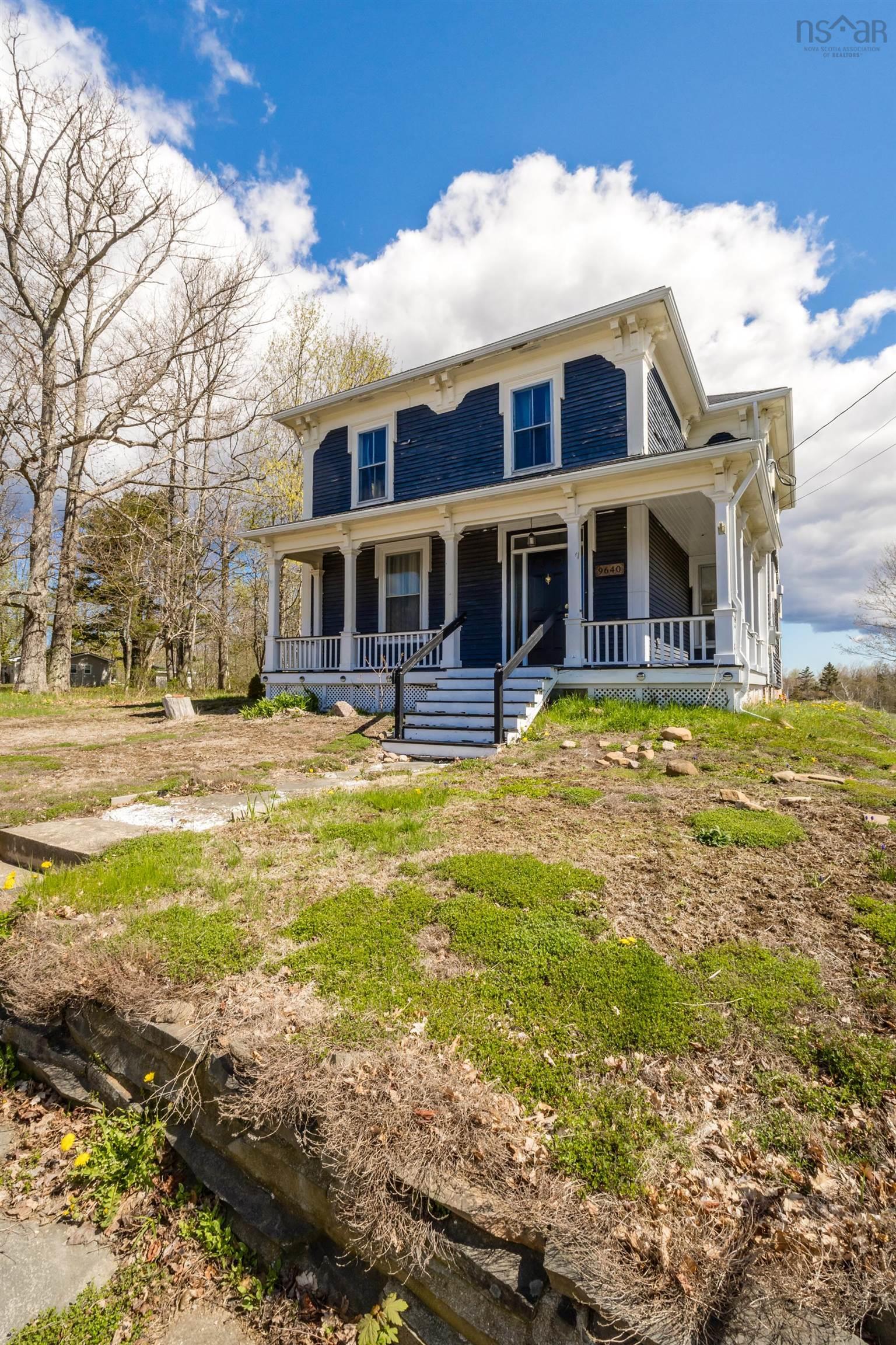 $469,500.00: 9640 Highway 8, Lequille