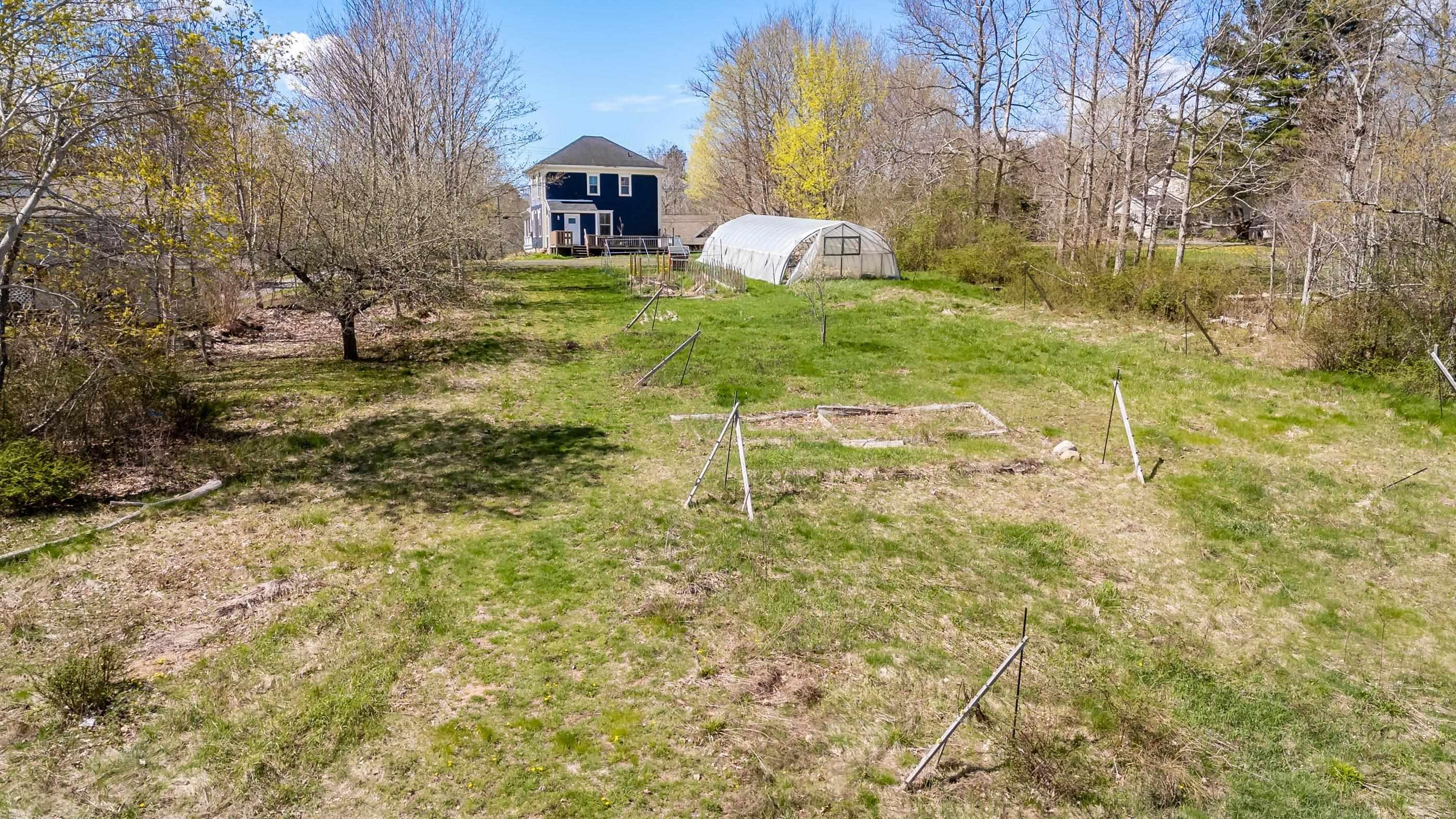 $469,500.00: 9640 Highway 8, Lequille
