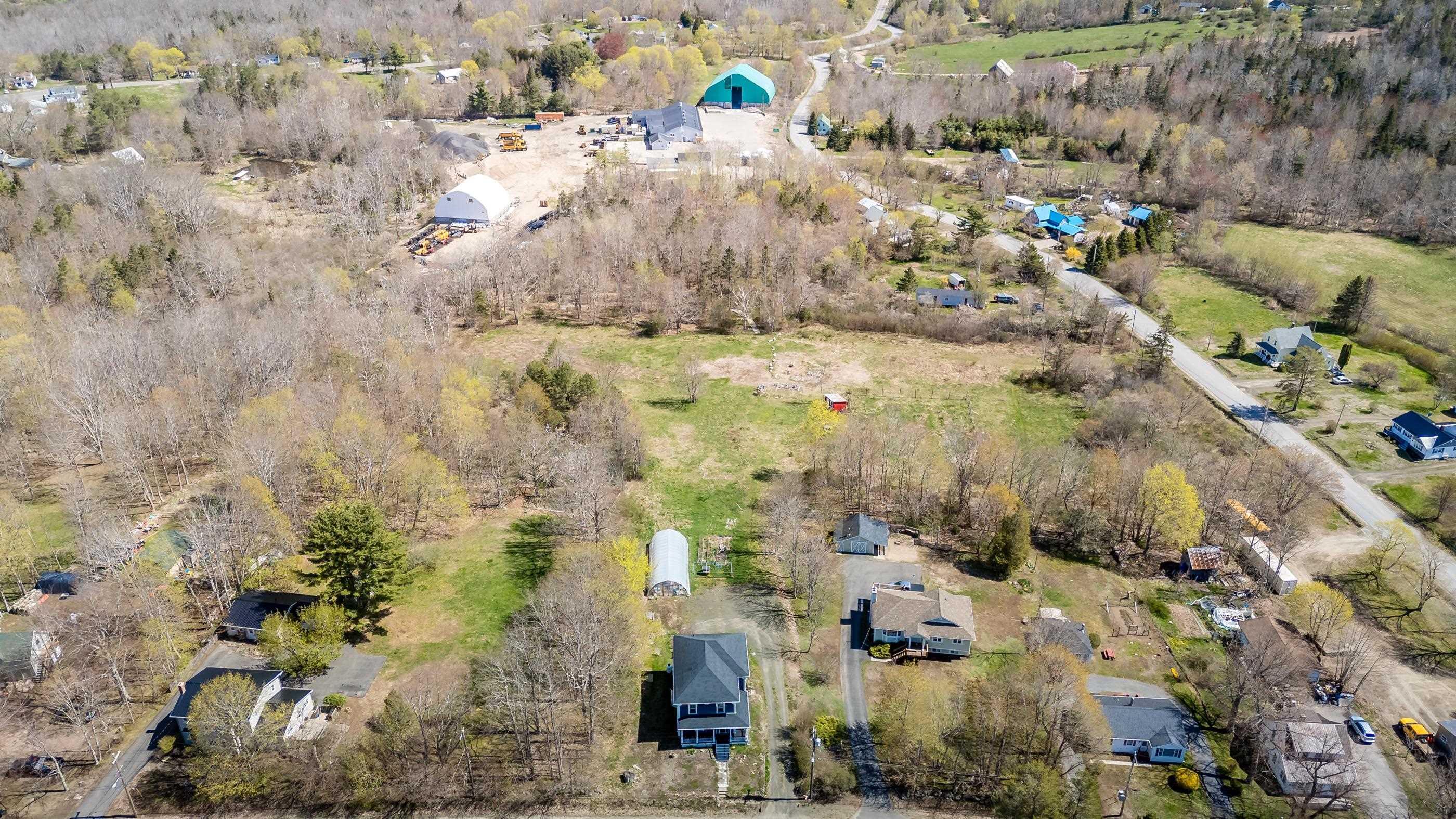 $469,500.00: 9640 Highway 8, Lequille