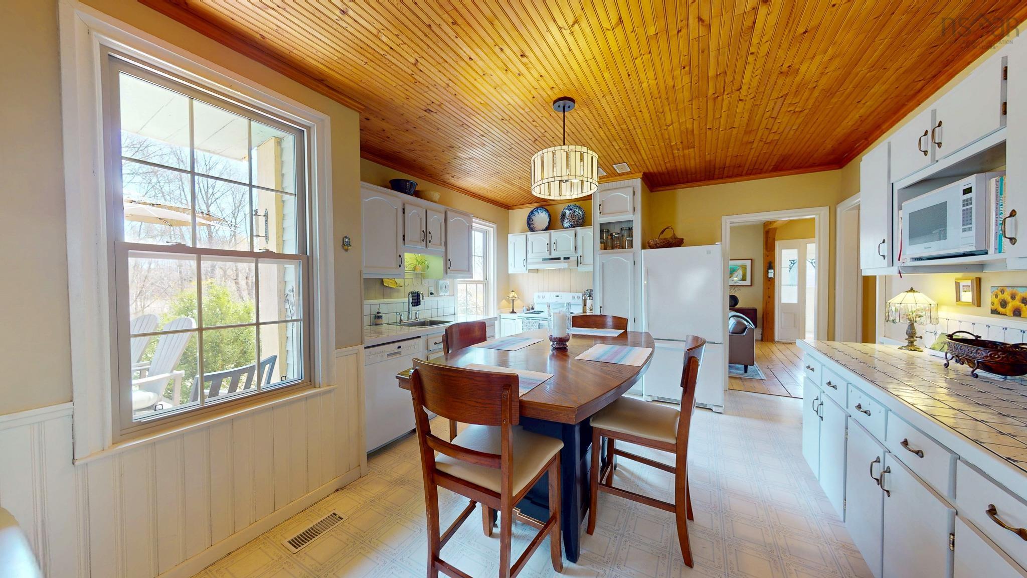 $489,000.00: 8925 221 Highway, Sheffield Mills