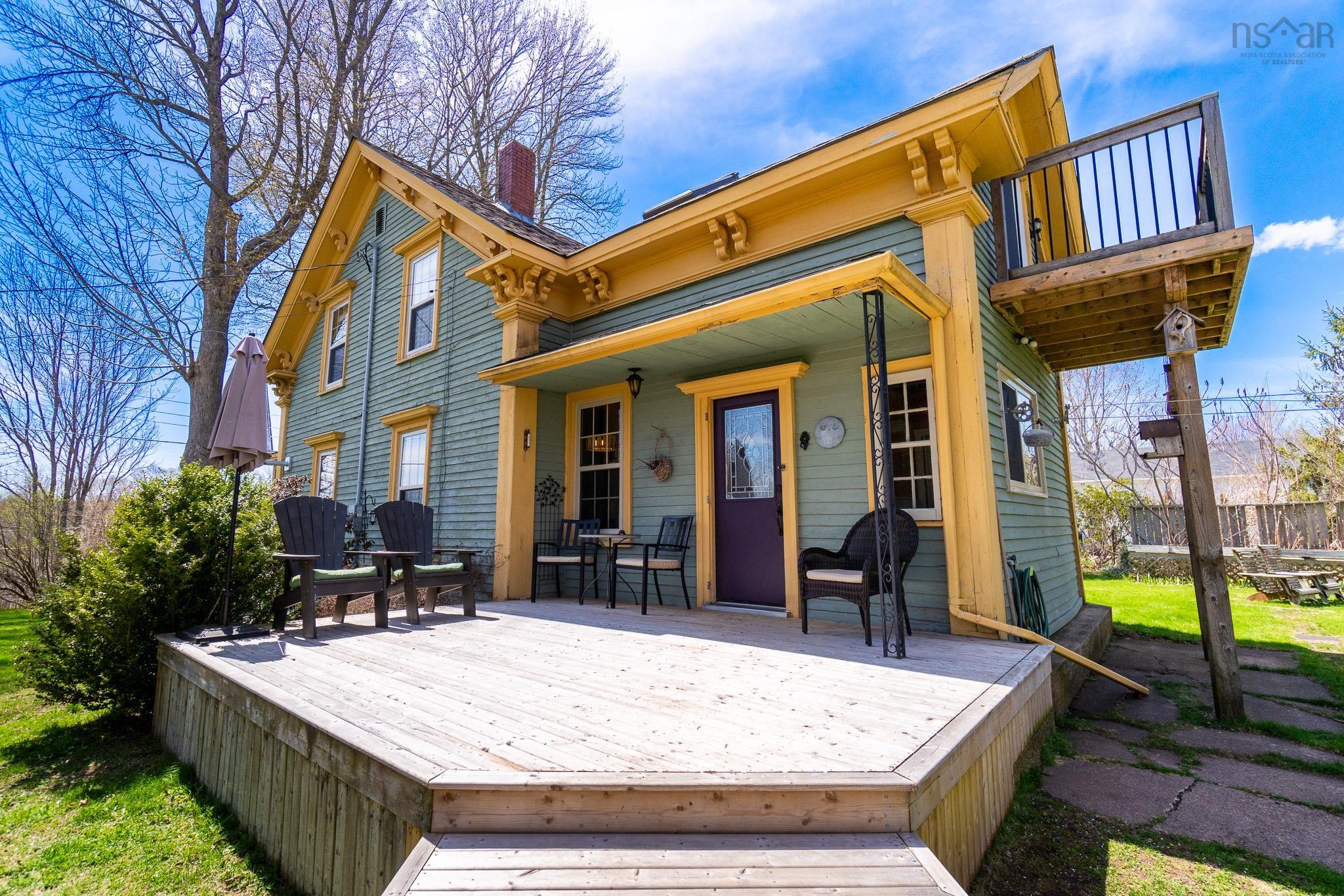 $489,000.00: 8925 221 Highway, Sheffield Mills