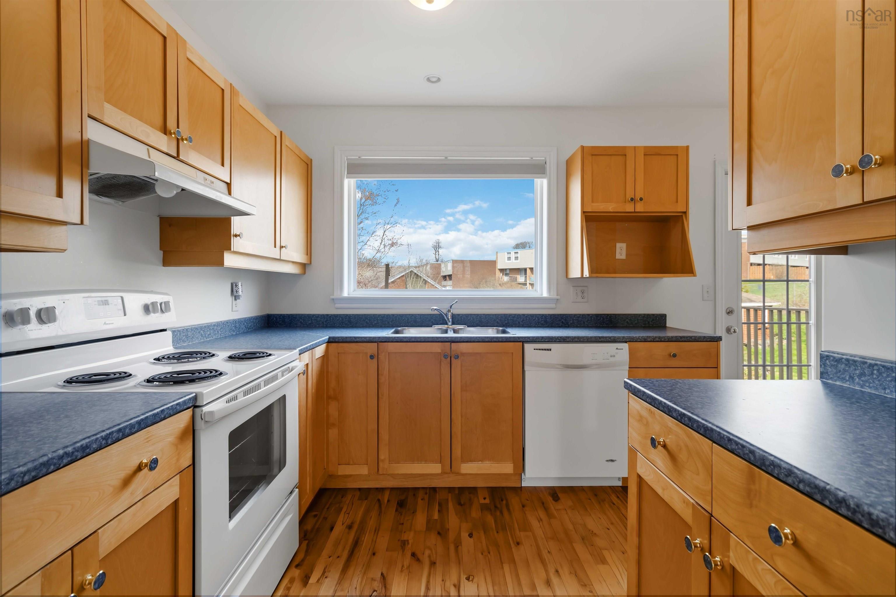 $650,000.00: 5820 Gainsborough Place, Halifax