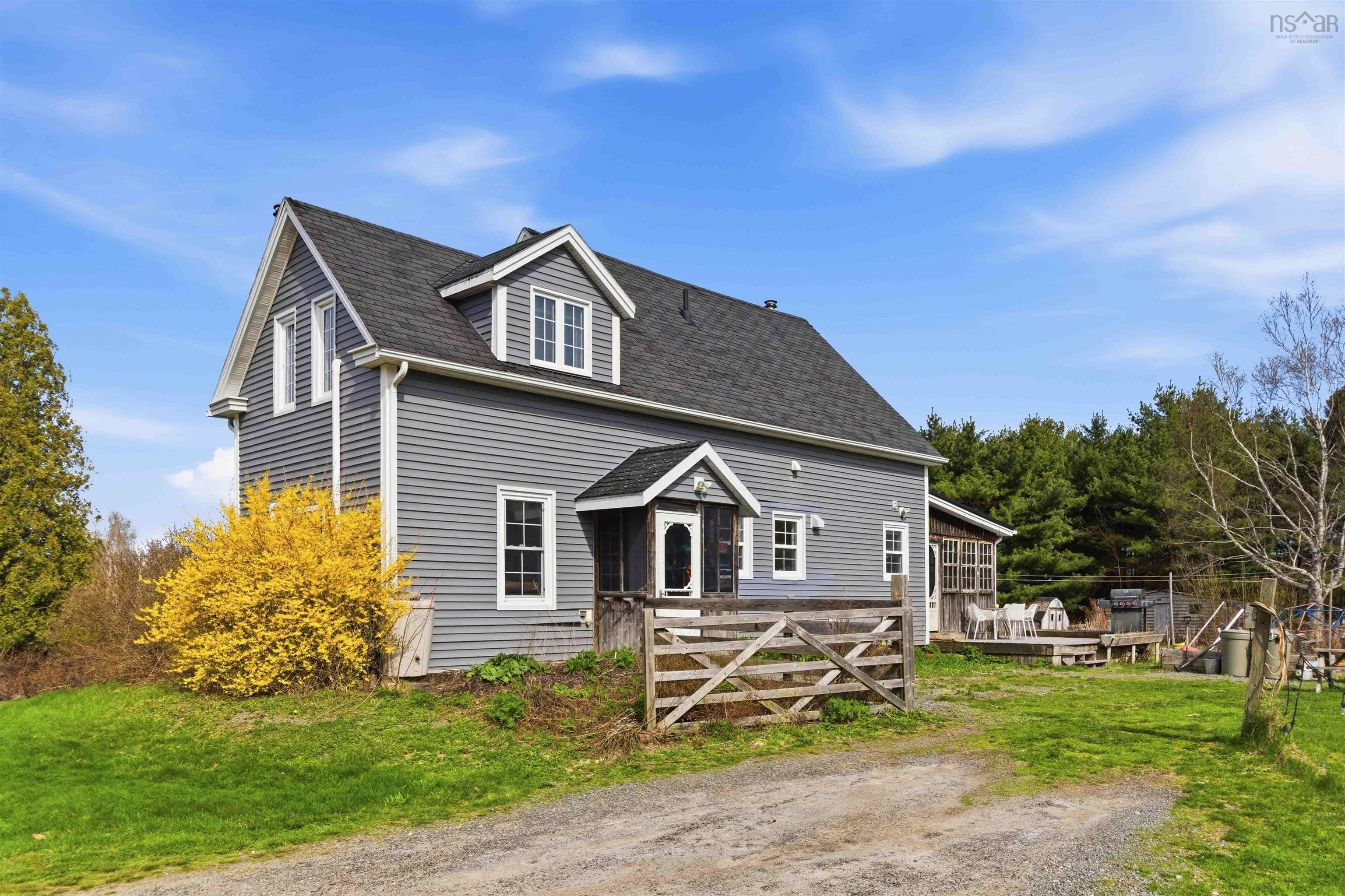$499,900.00: 2557 Cornwall Road Road, Mahone Bay